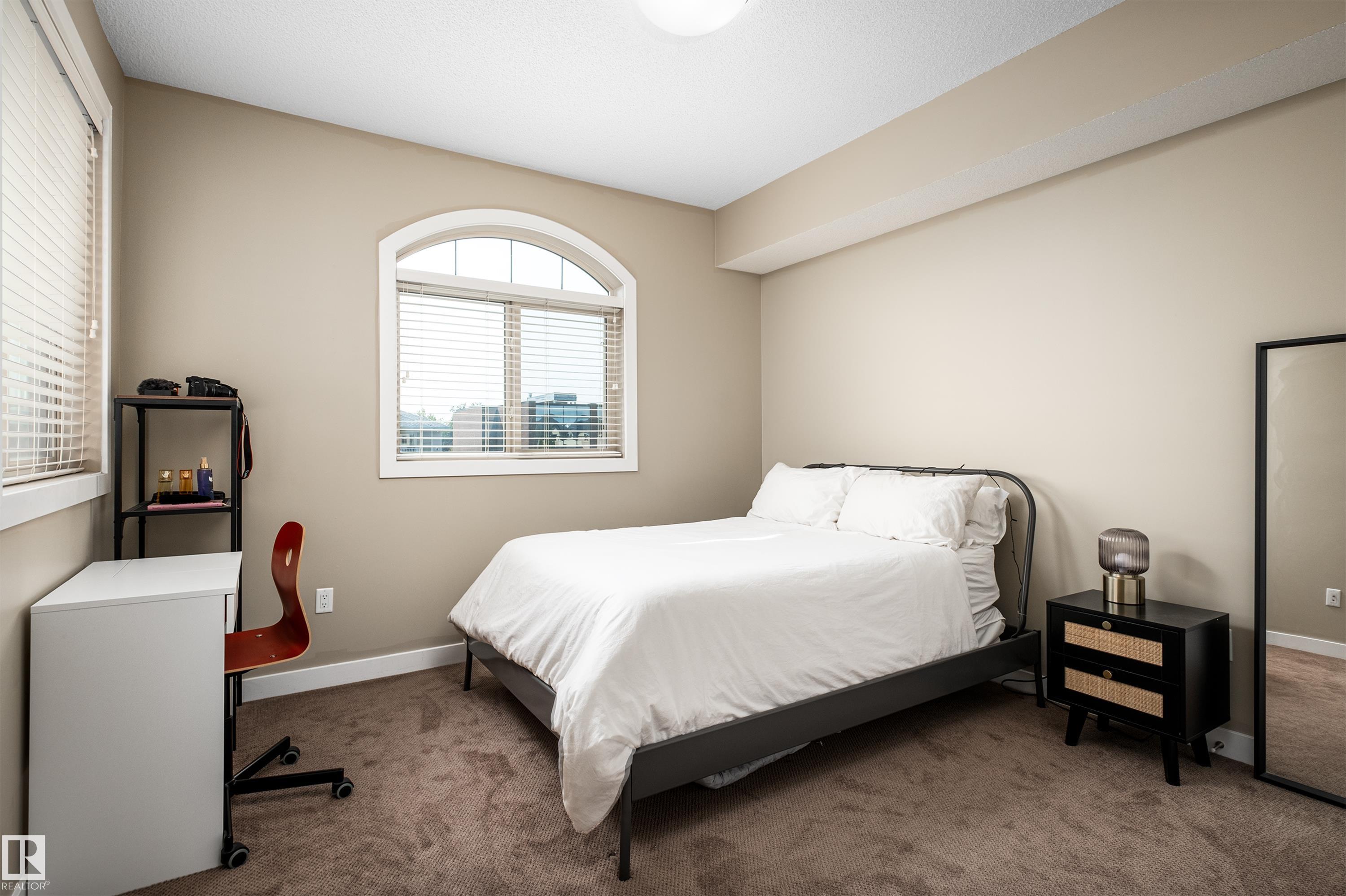 #417 8730 82 AV NW