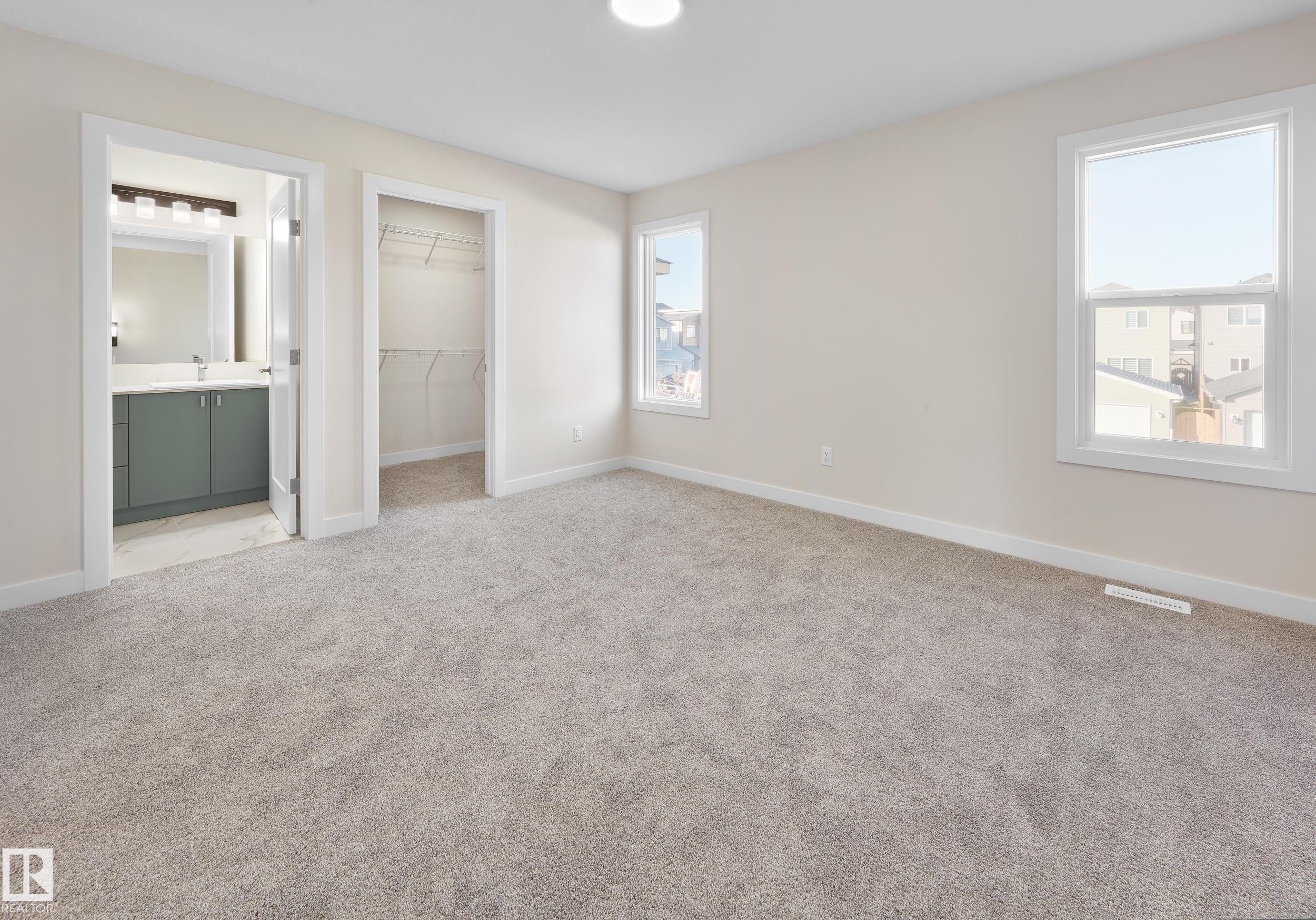 9336 221 ST NW