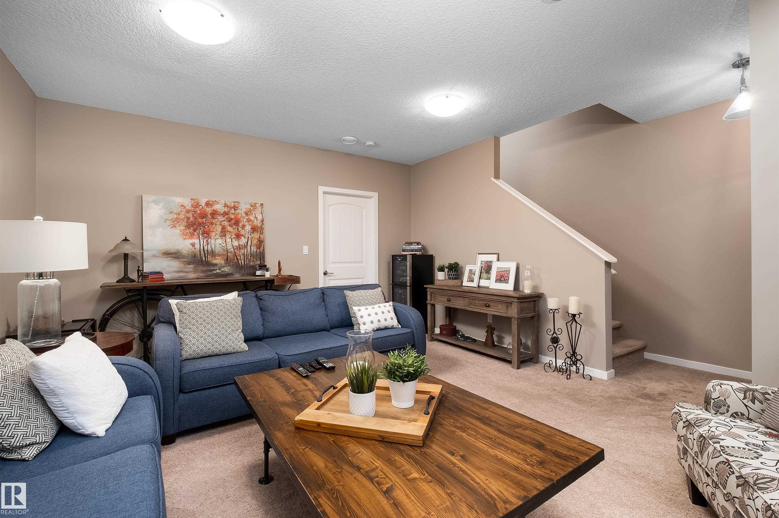 3053 Arthurs CR SW