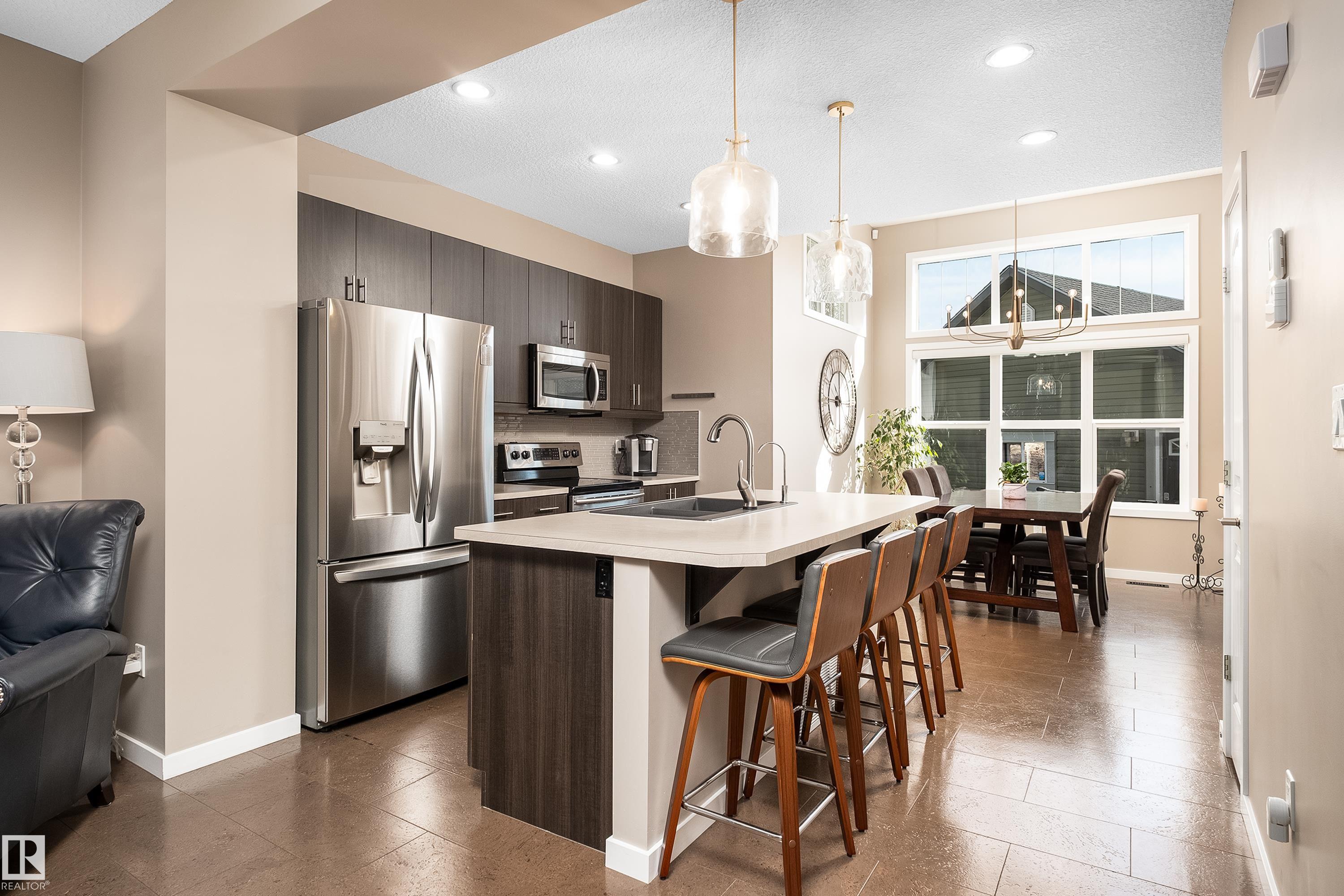 3053 Arthurs CR SW