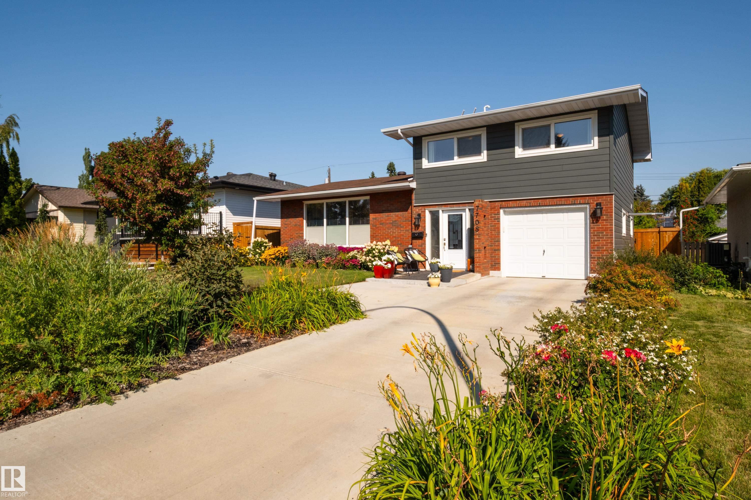 7708 106A AV NW
