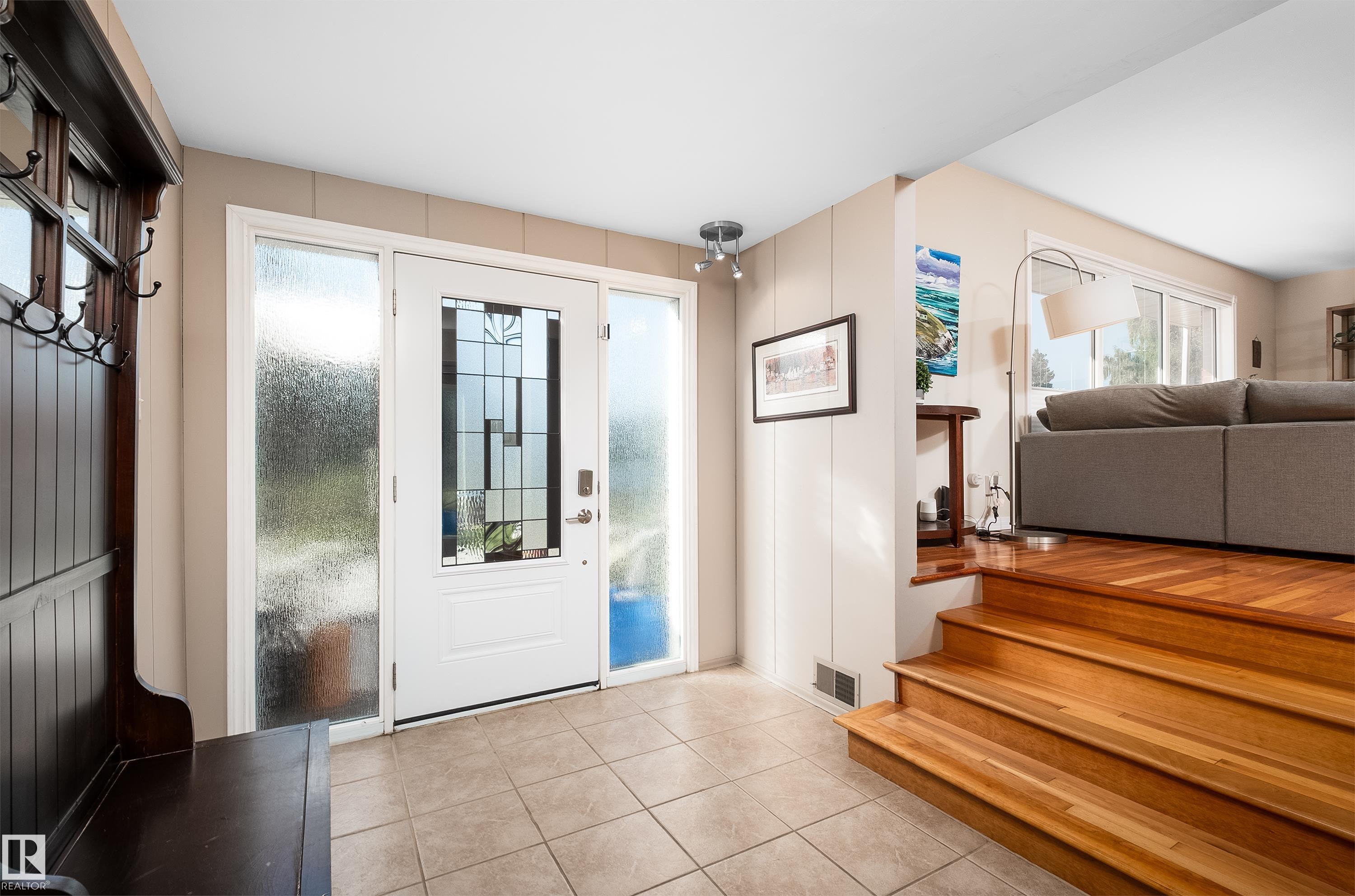 7708 106A AV NW