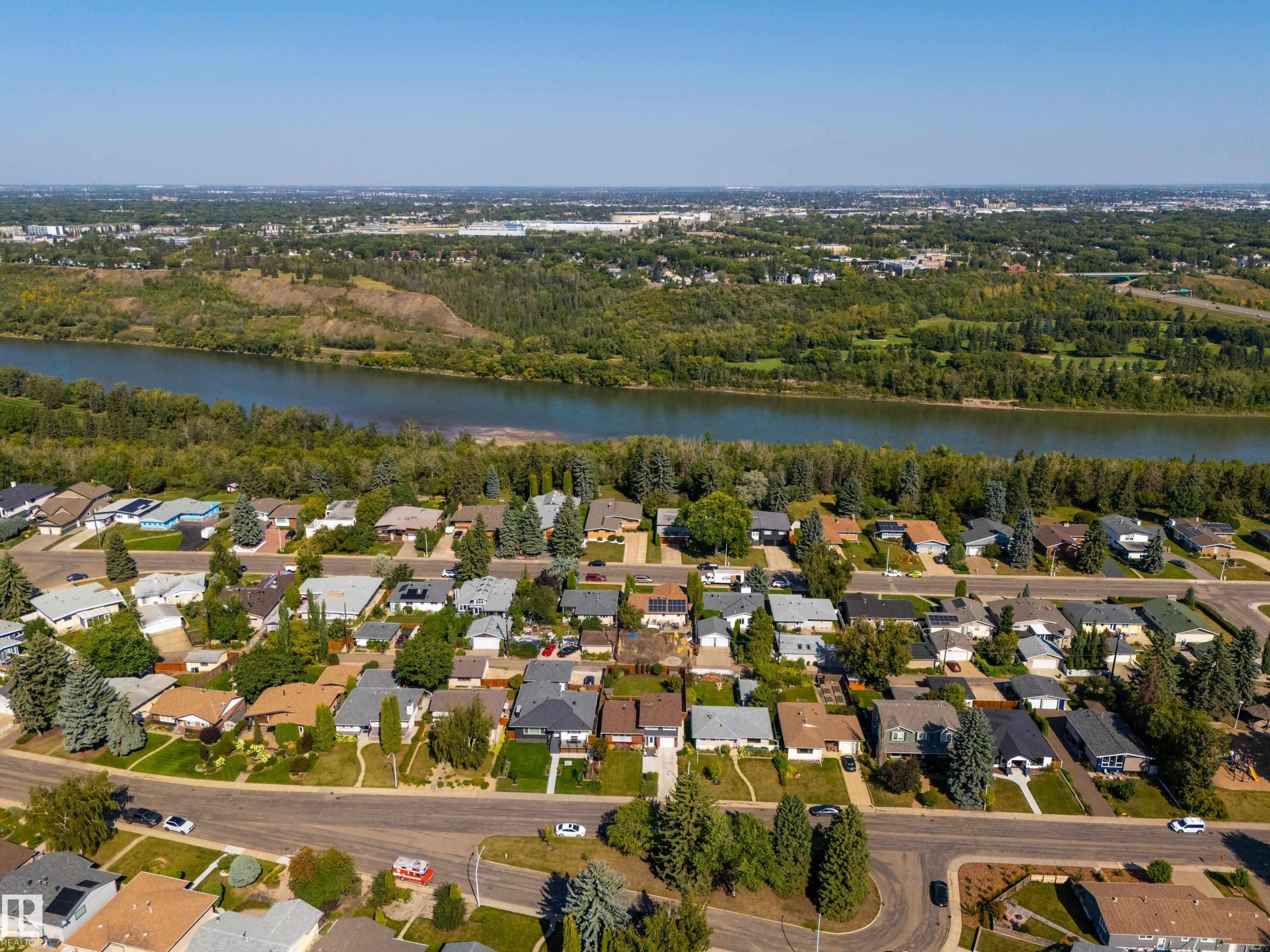 7708 106A AV NW