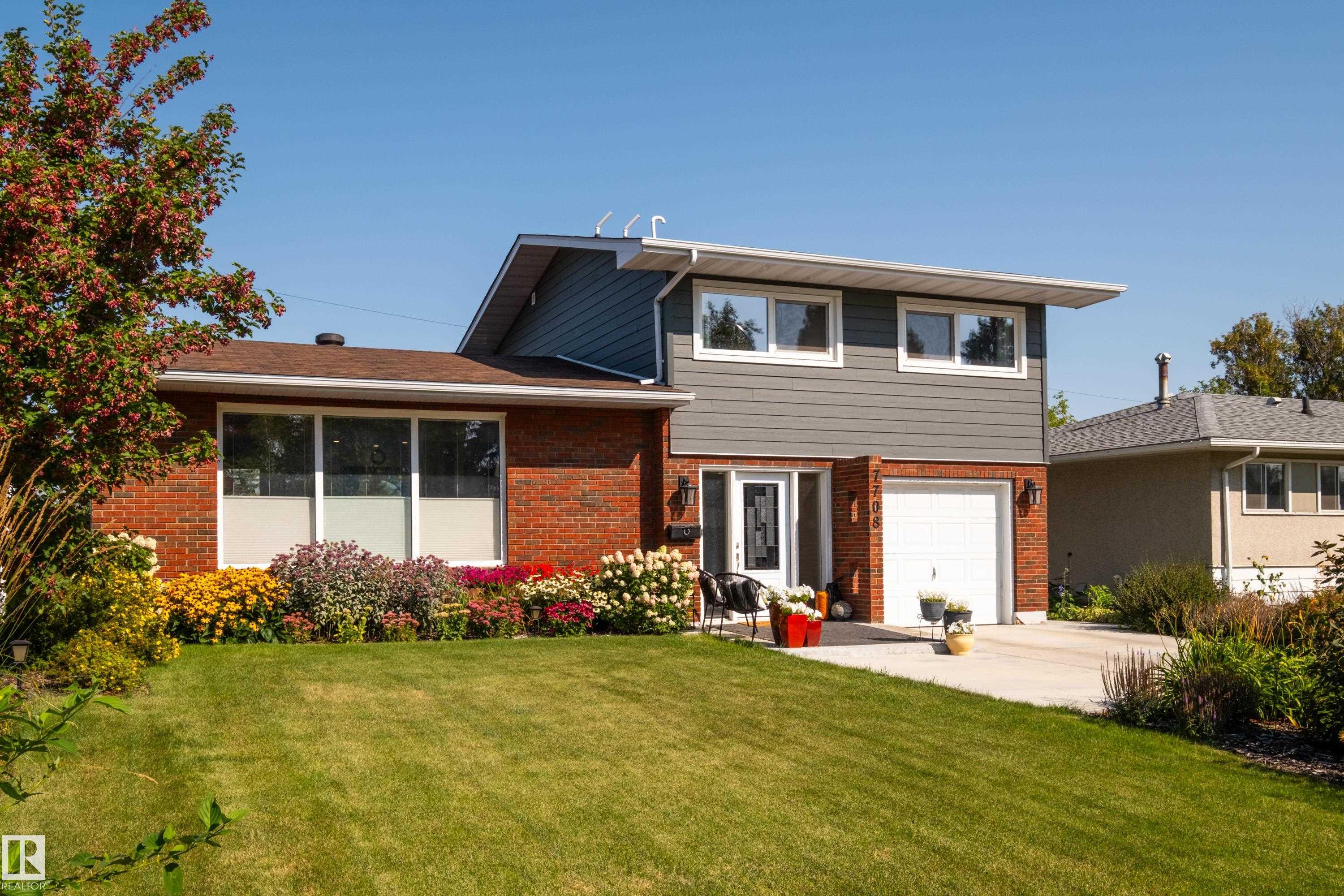 7708 106A AV NW