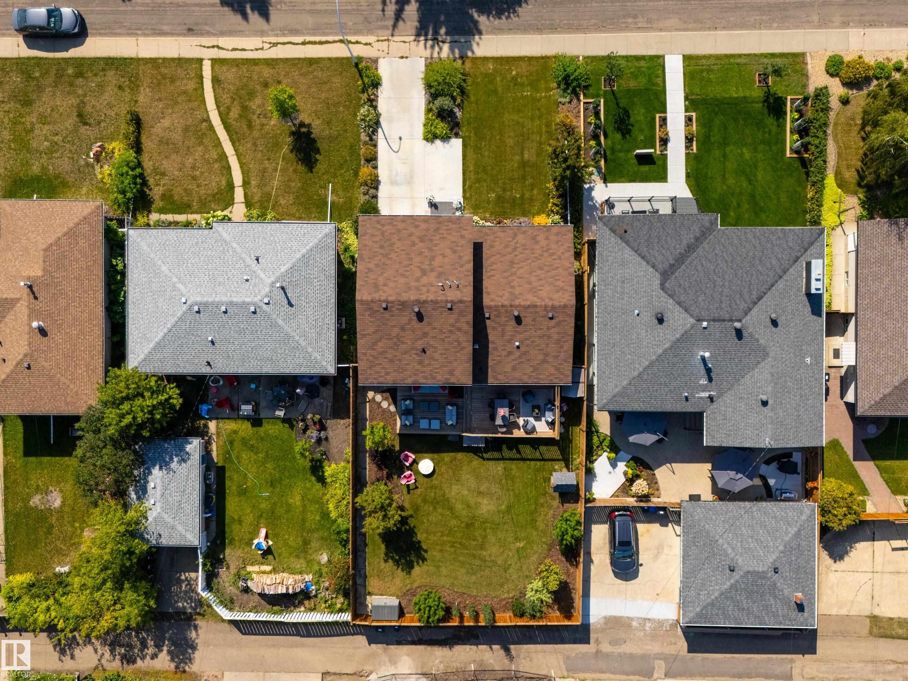 7708 106A AV NW