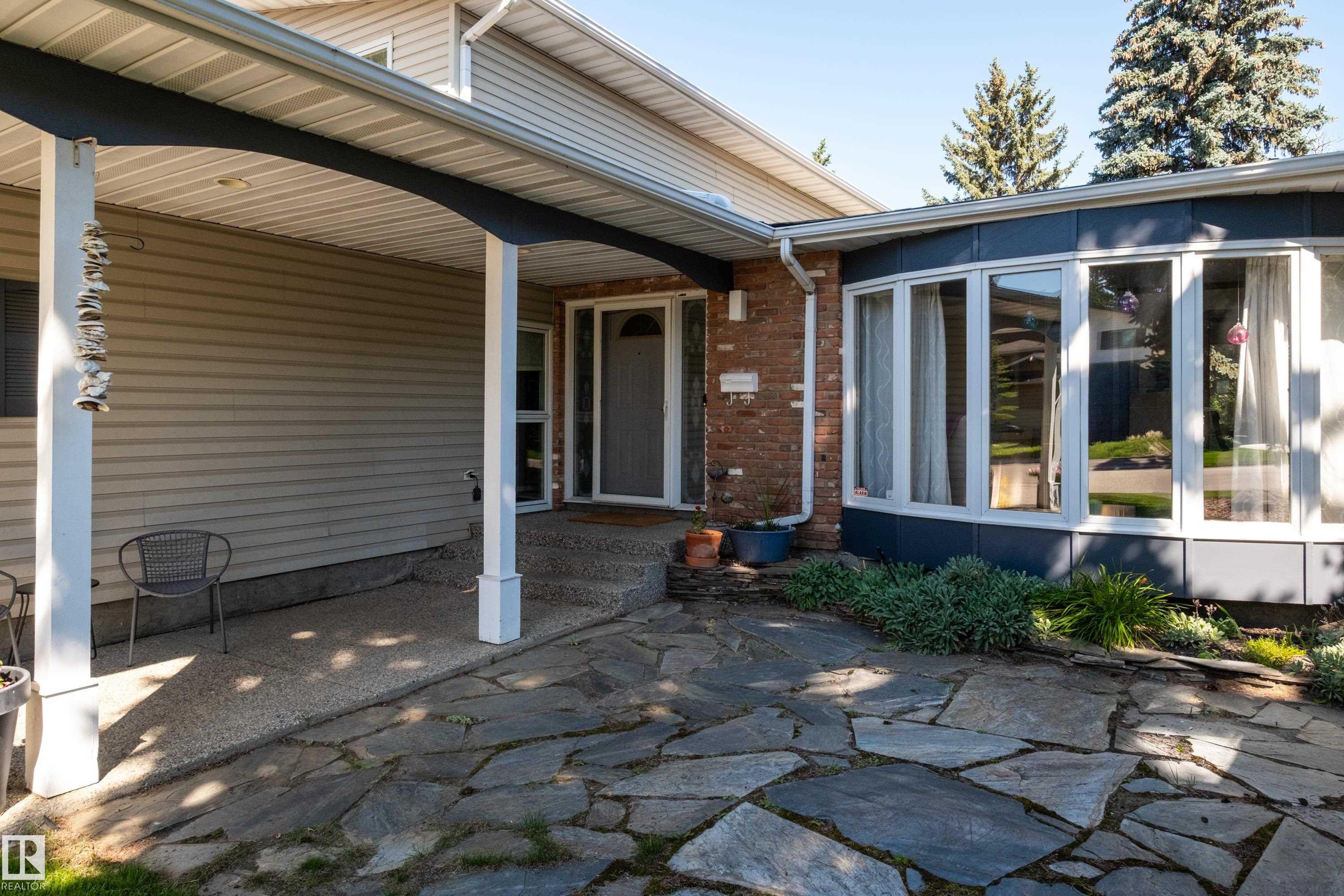 279 Westridge RD NW