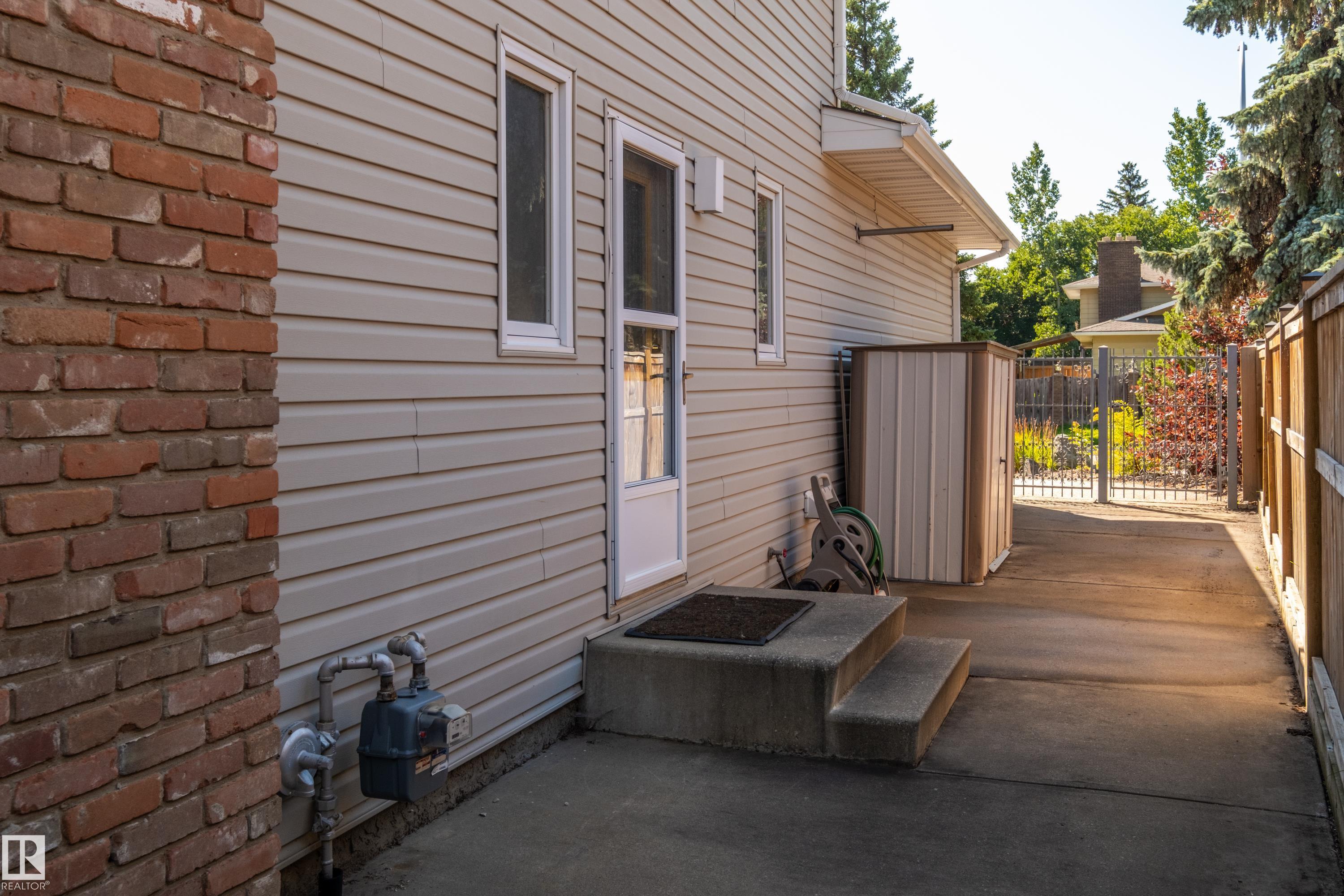 279 Westridge RD NW
