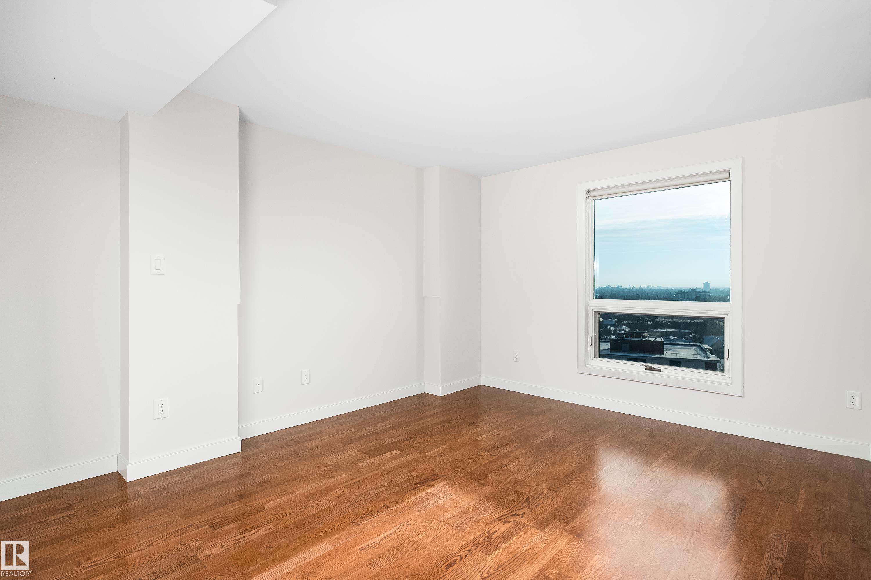 #1402 10731 Saskatchewan DR NW