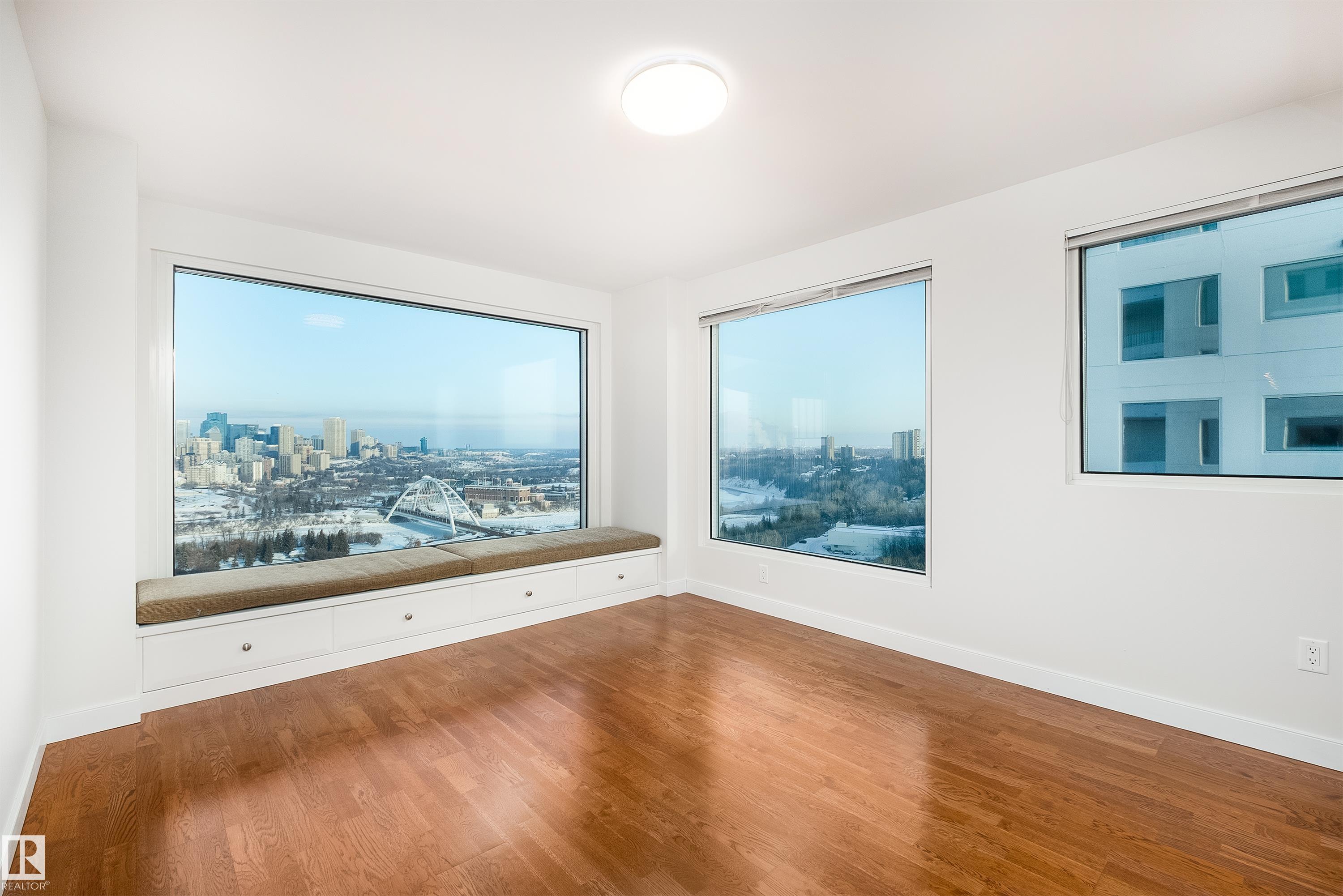 #1402 10731 Saskatchewan DR NW