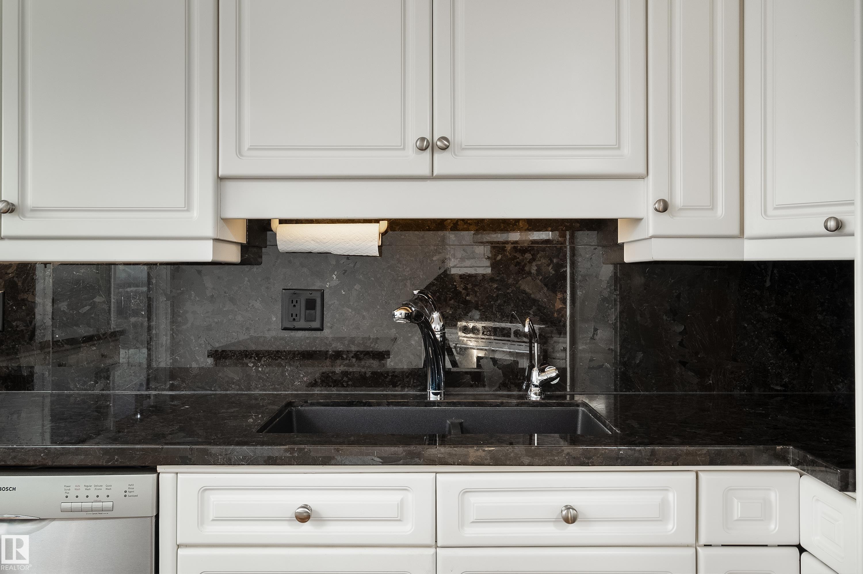 #1402 10731 Saskatchewan DR NW