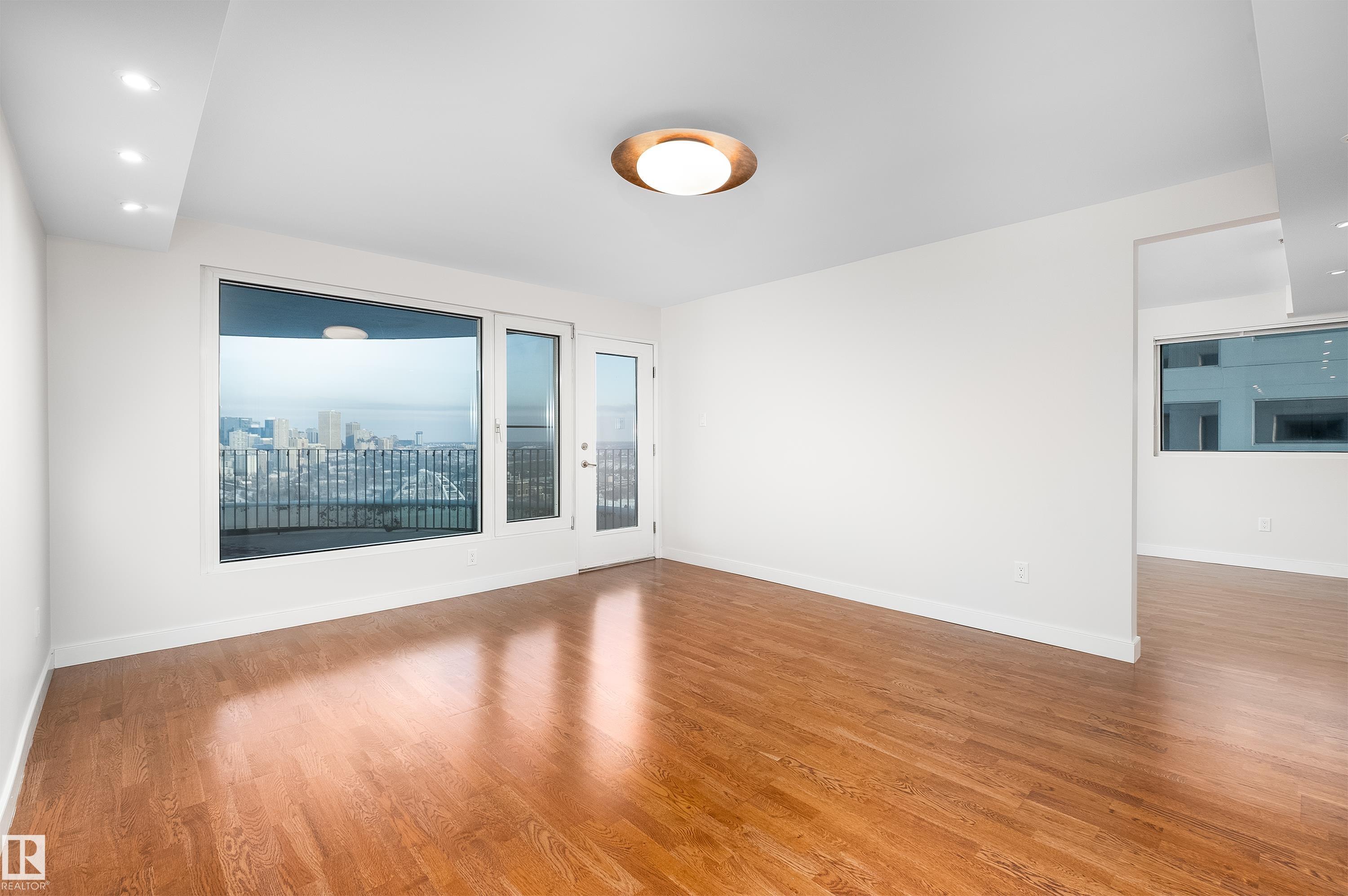 #1402 10731 Saskatchewan DR NW