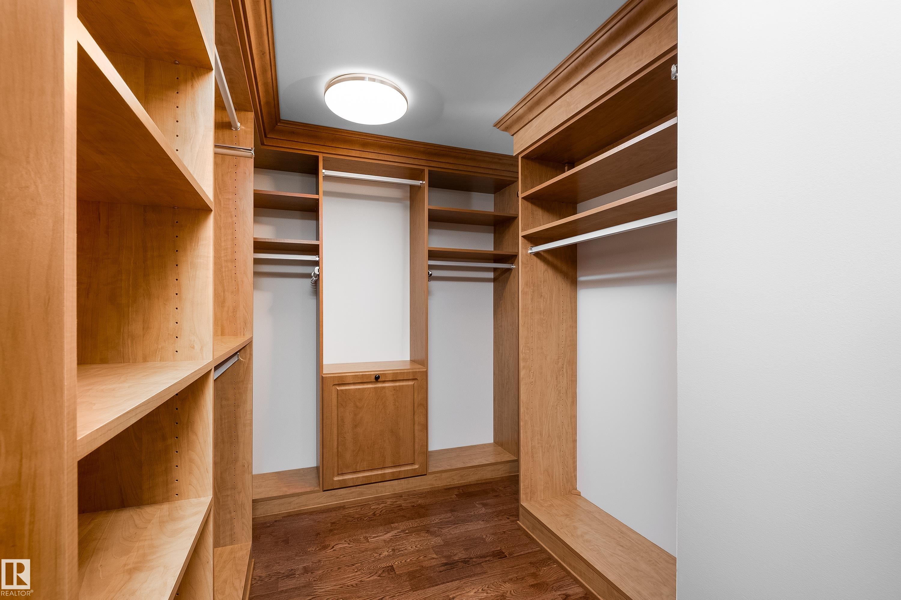 #1402 10731 Saskatchewan DR NW