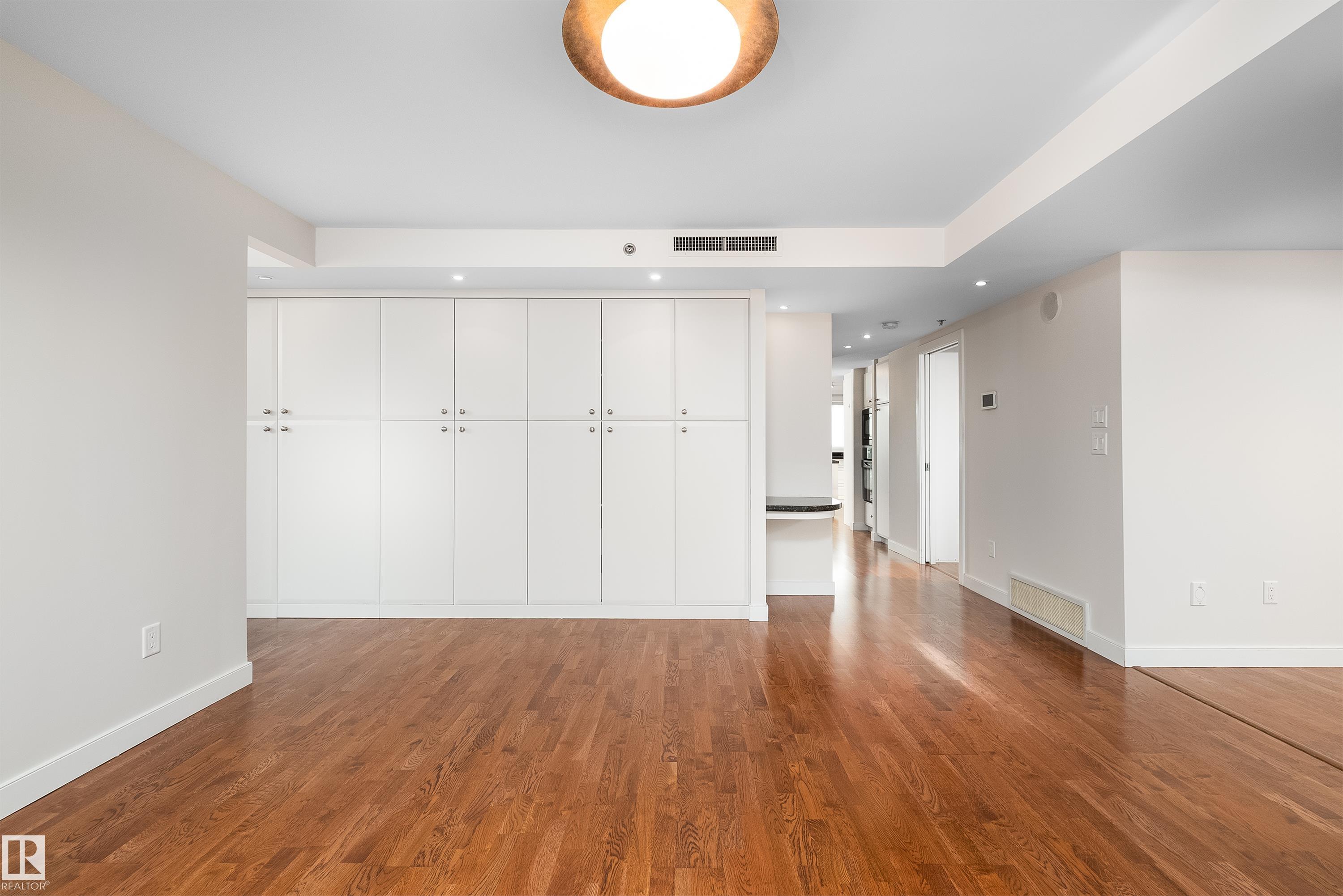 #1402 10731 Saskatchewan DR NW