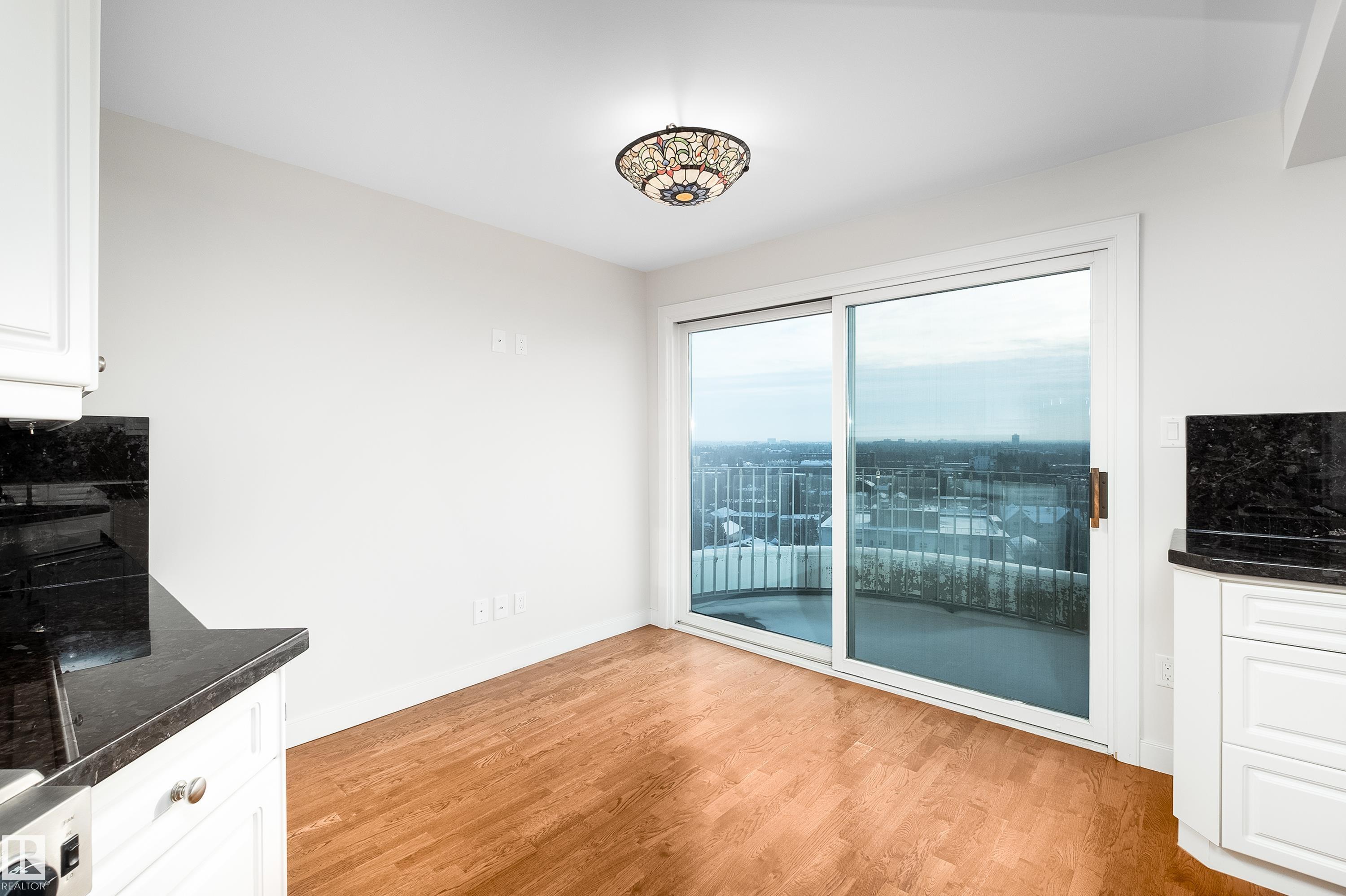 #1402 10731 Saskatchewan DR NW