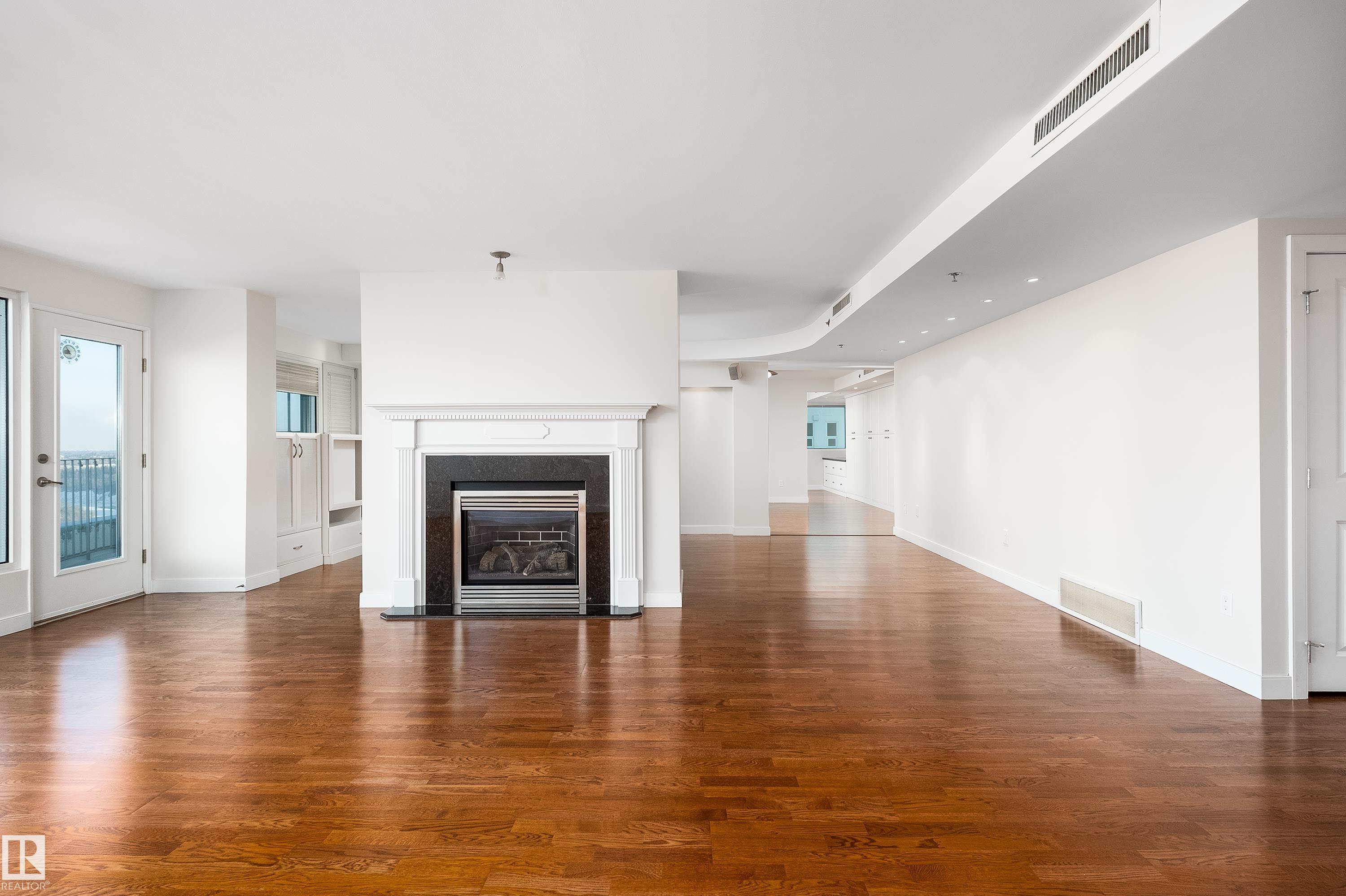 #1402 10731 Saskatchewan DR NW