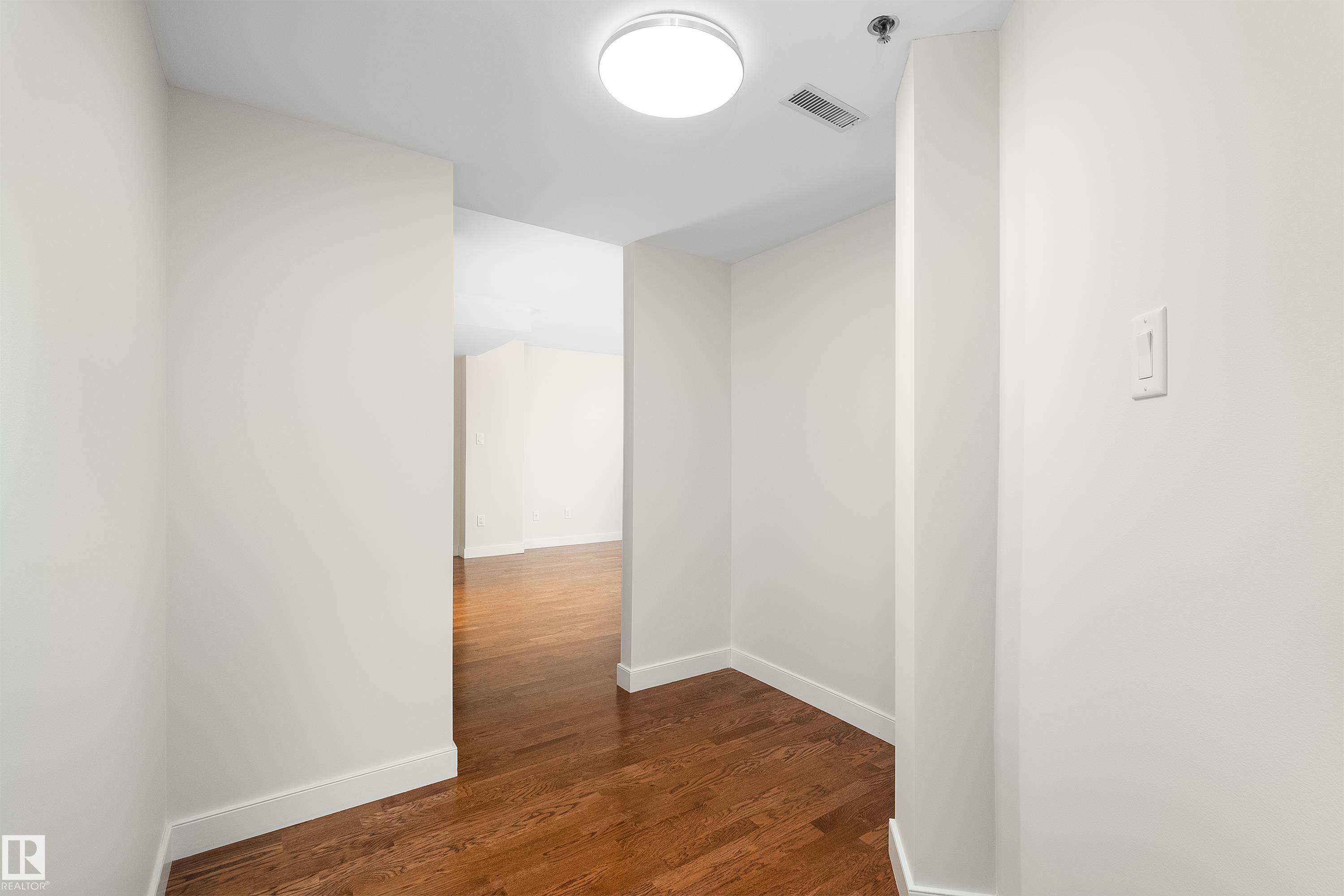 #1402 10731 Saskatchewan DR NW