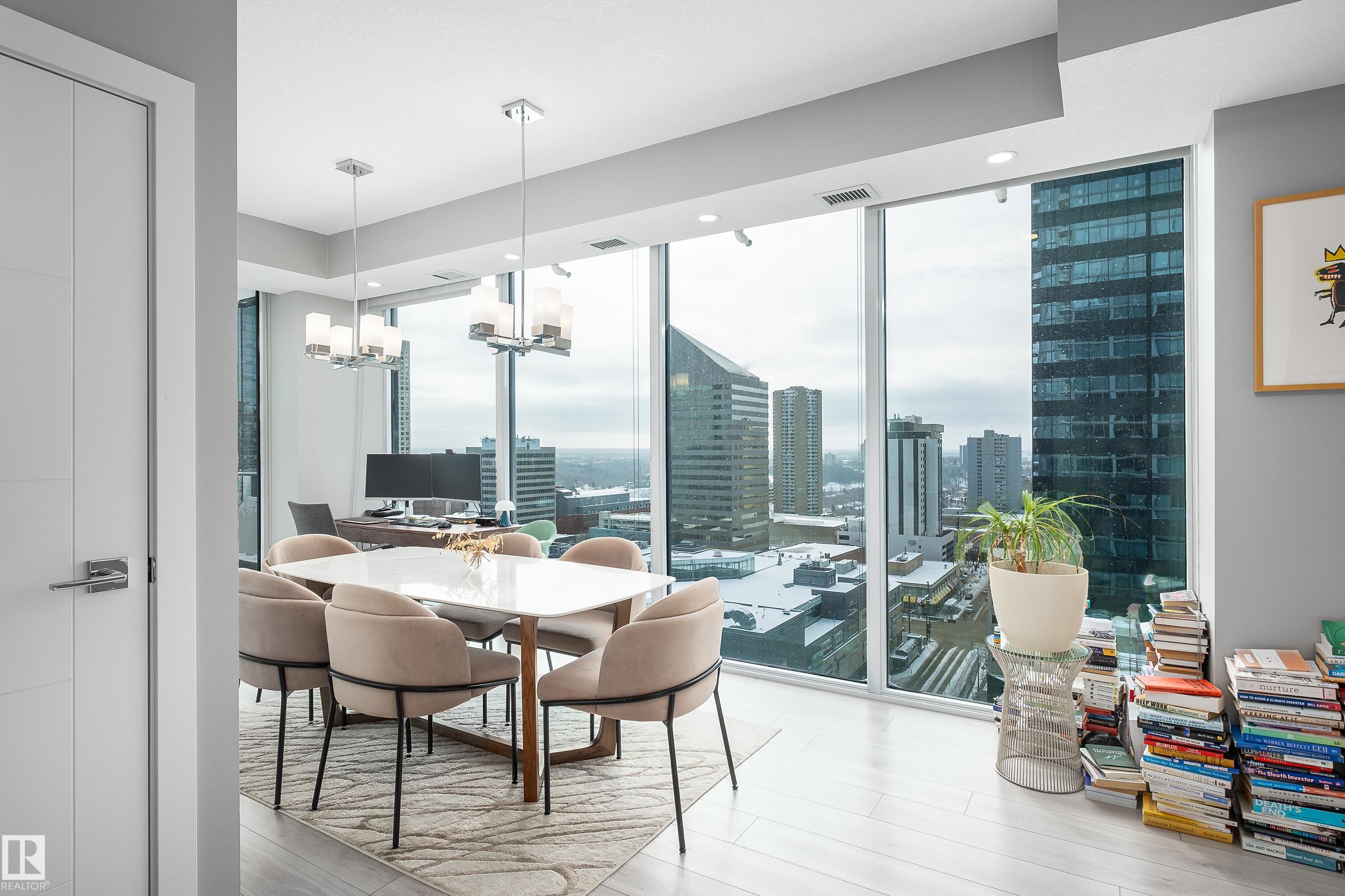 #1700 10180 103 ST NW