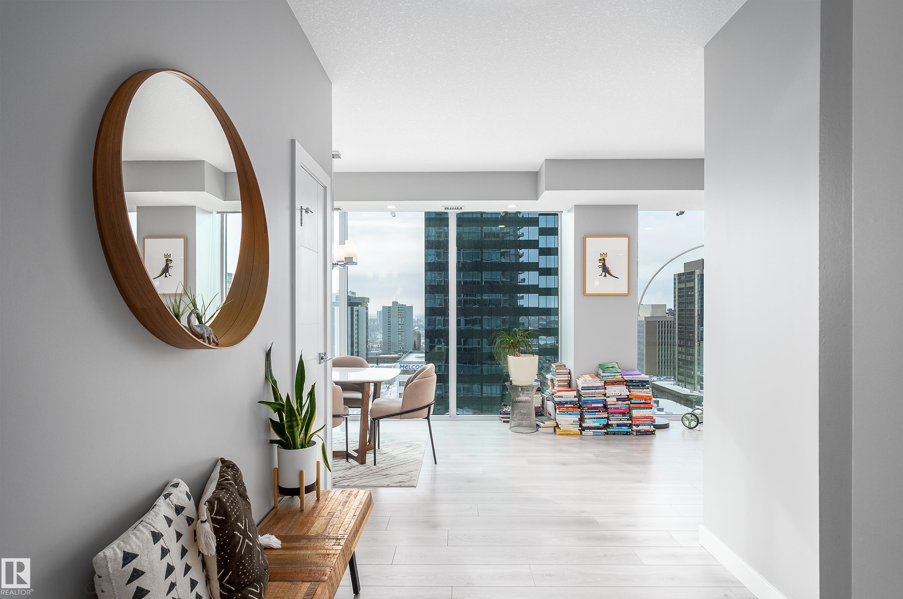 #1700 10180 103 ST NW