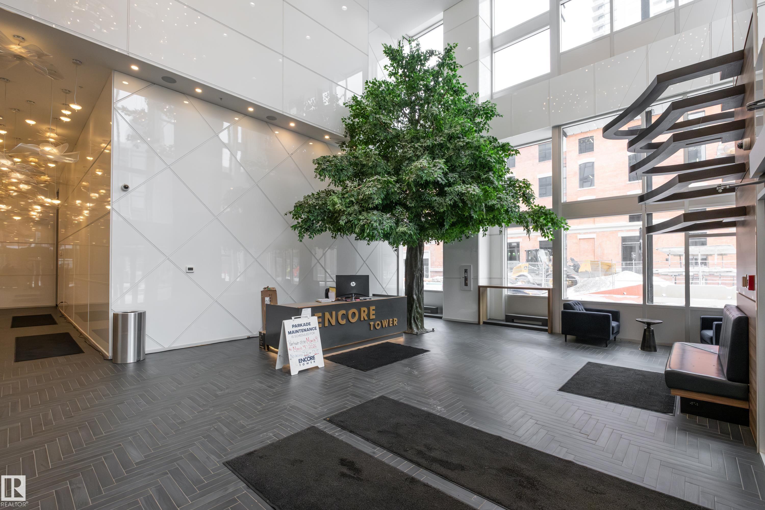 #1700 10180 103 ST NW