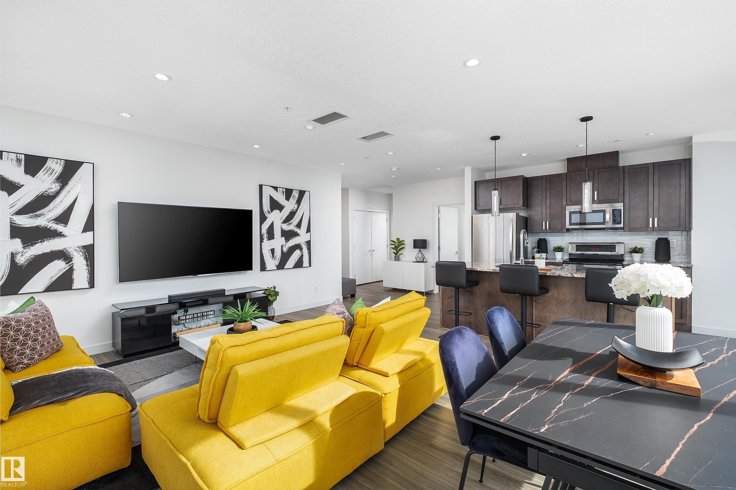 #2107 10238 103 ST NW