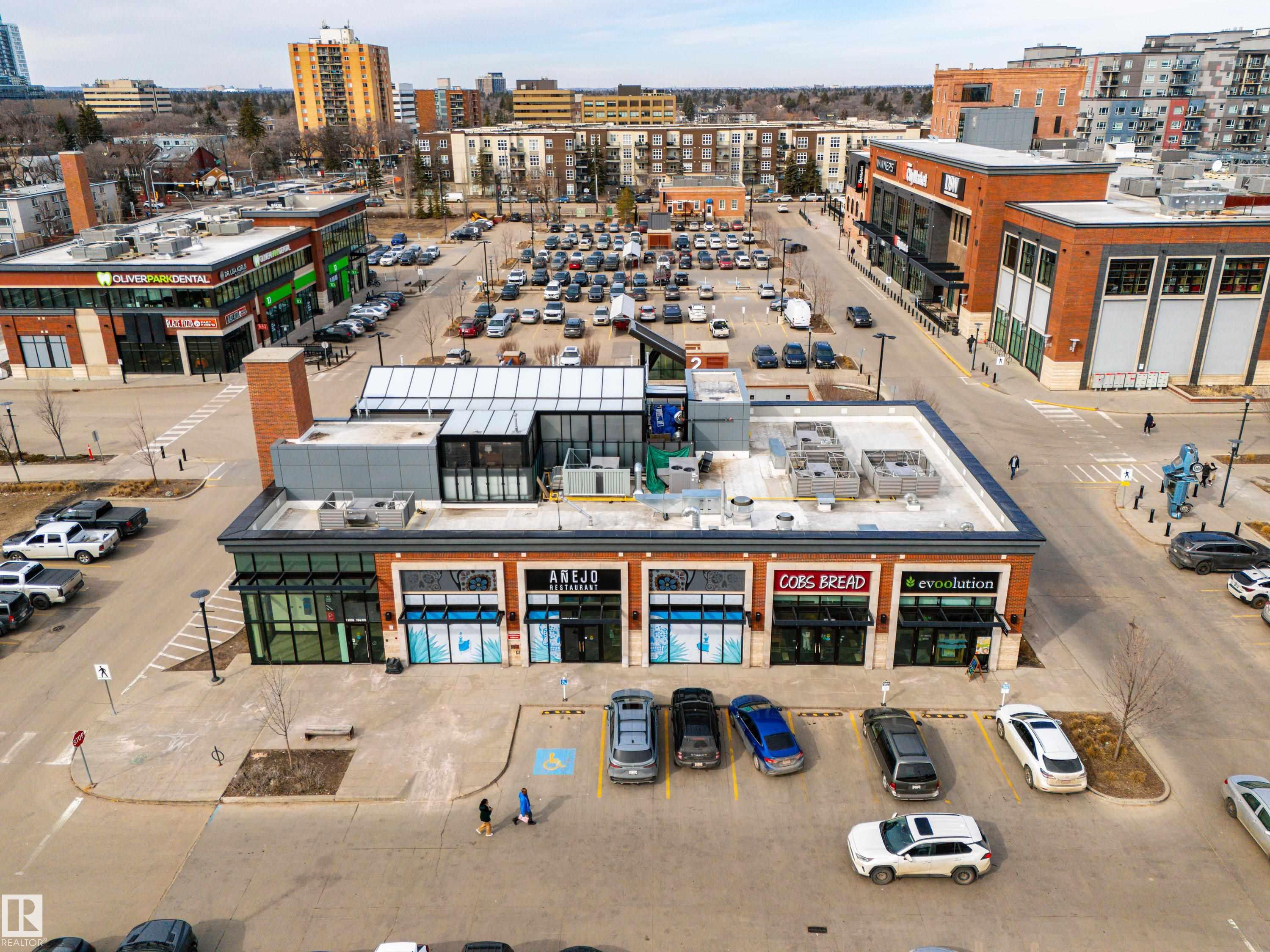 #405 10535 122 ST NW