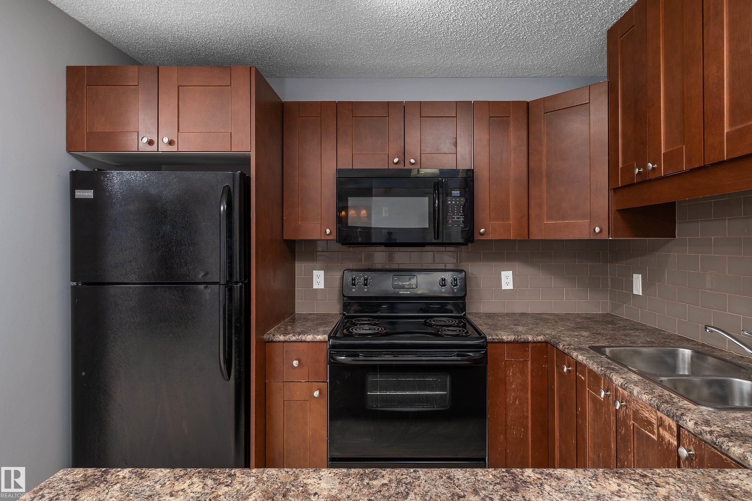 #405 10535 122 ST NW