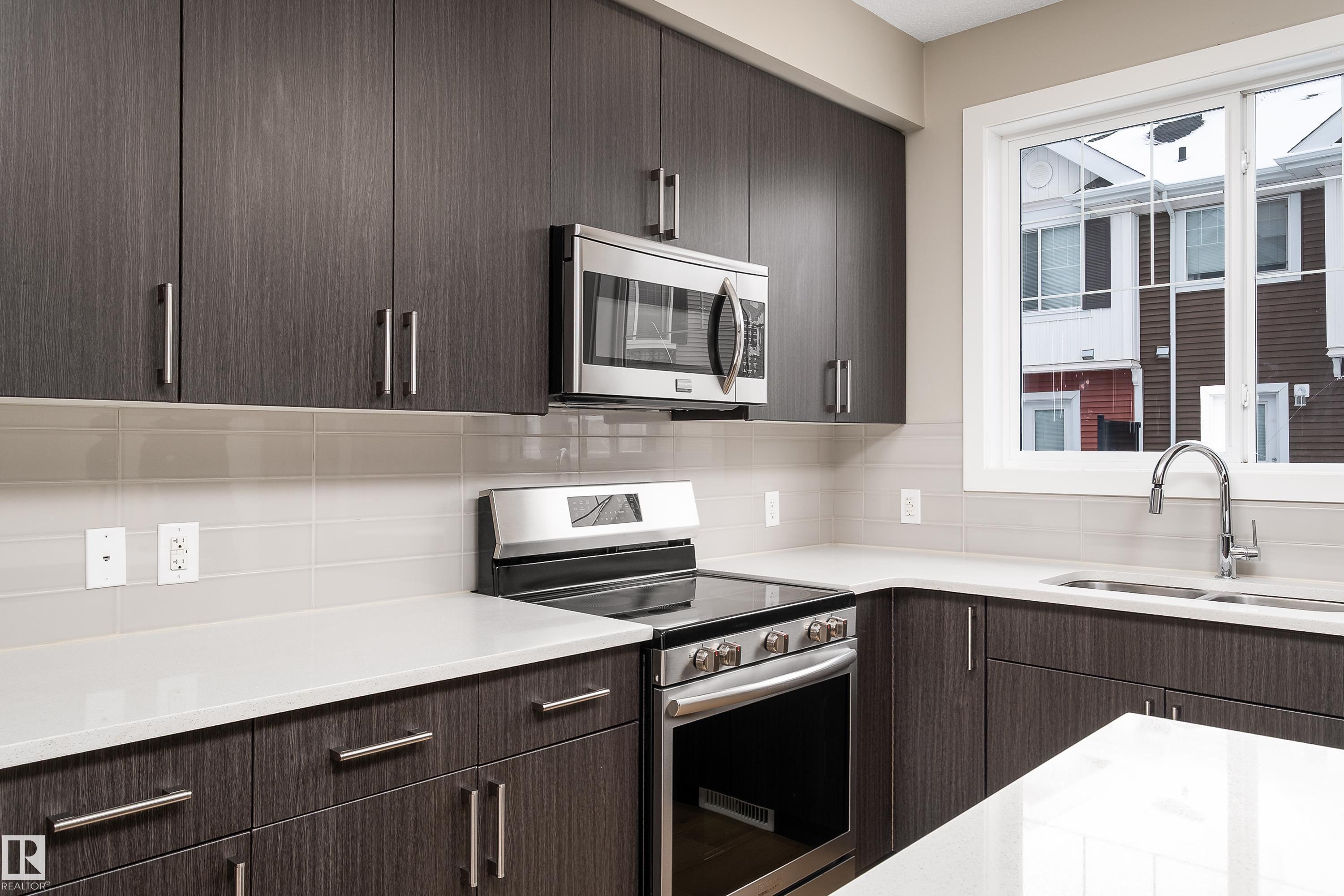 #39 2803 James Mowatt TR SW