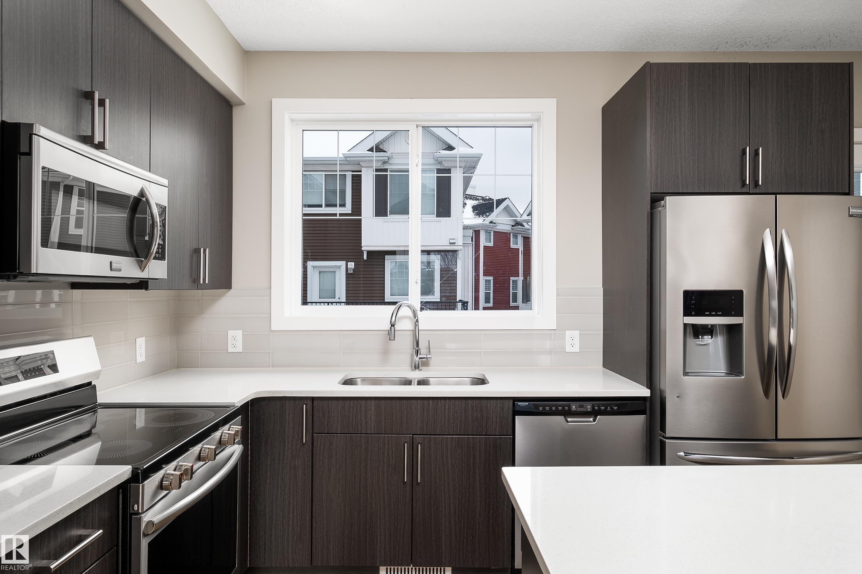 #39 2803 James Mowatt TR SW