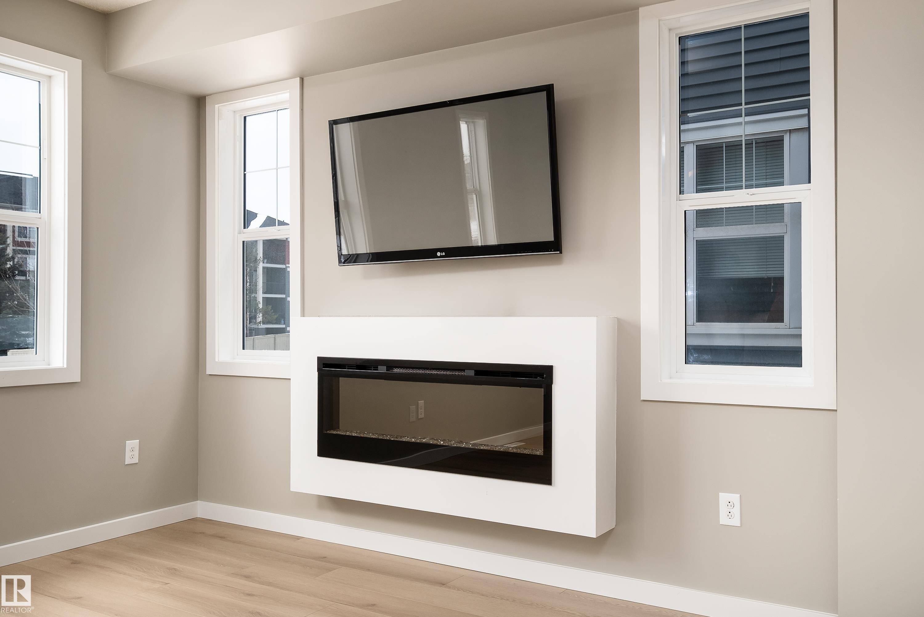 #39 2803 James Mowatt TR SW