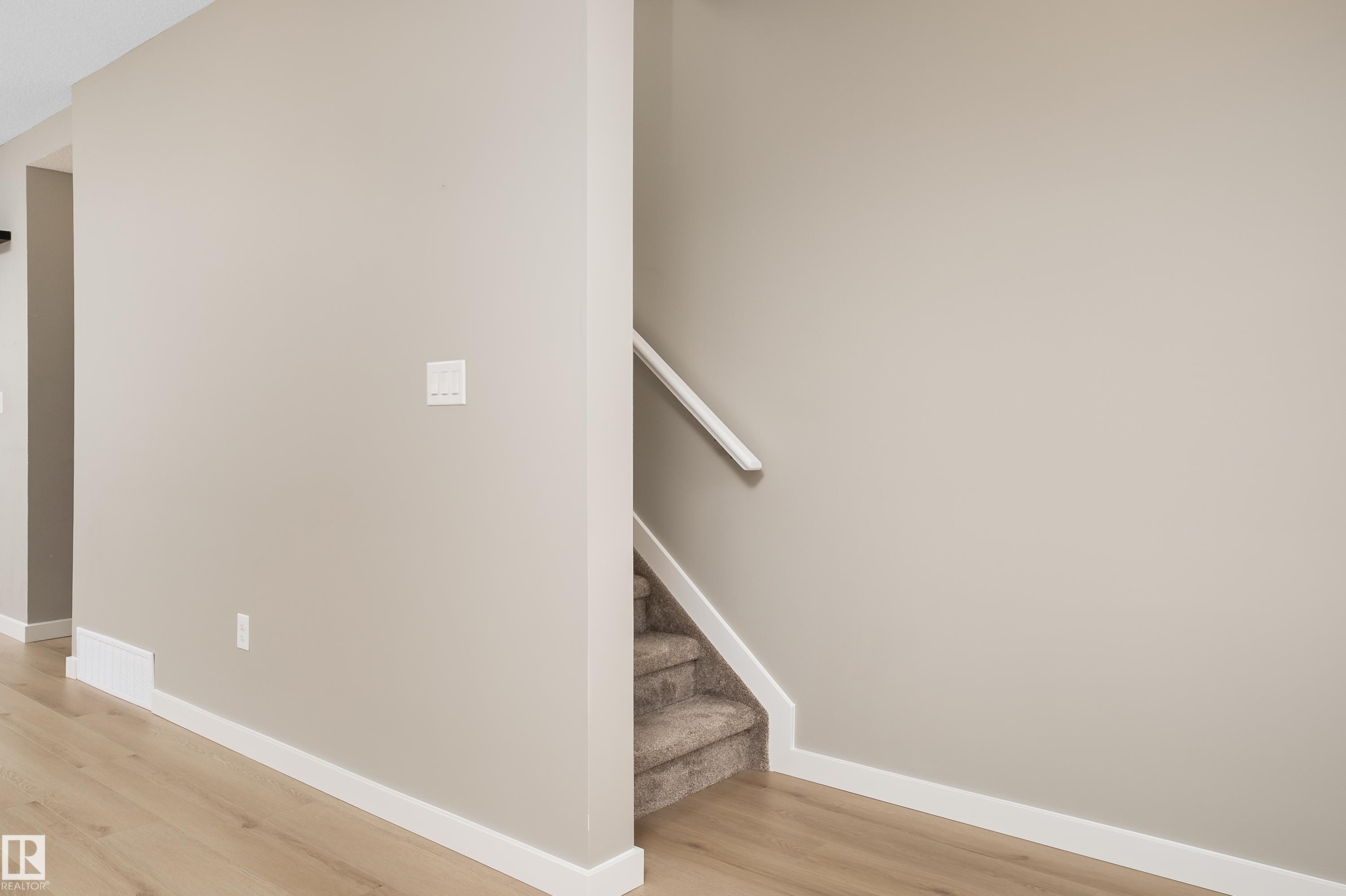 #39 2803 James Mowatt TR SW