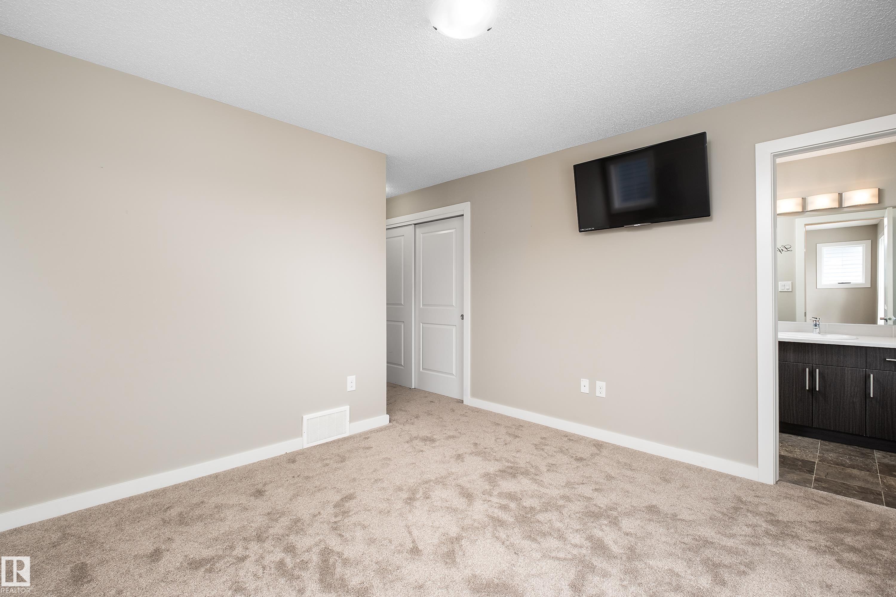 #39 2803 James Mowatt TR SW