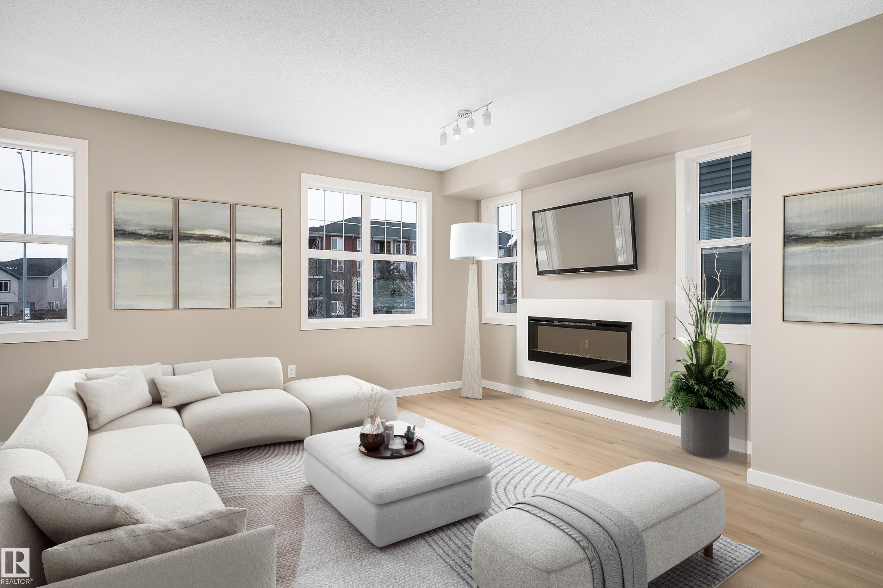 #39 2803 James Mowatt TR SW