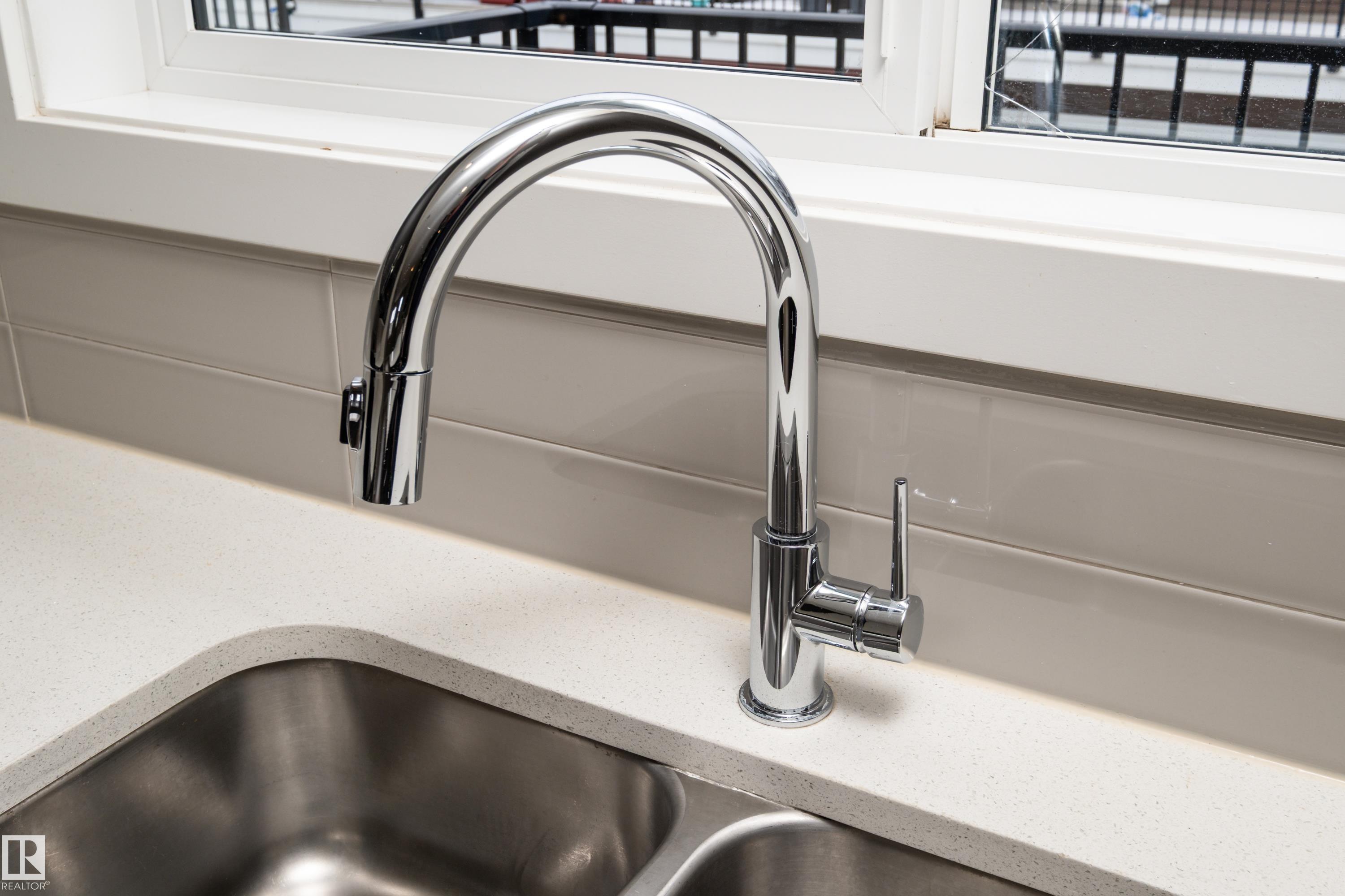 #39 2803 James Mowatt TR SW