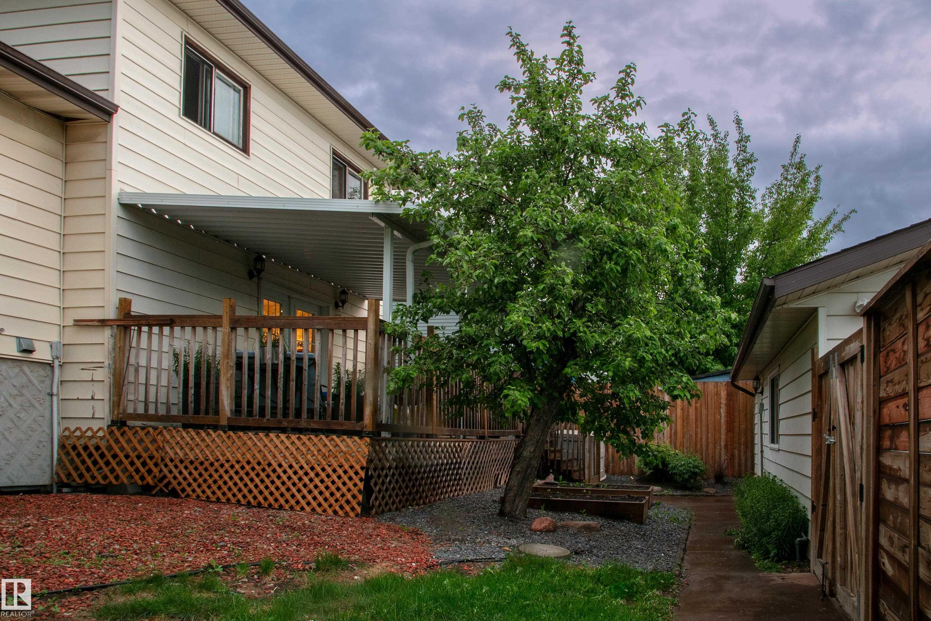 17828 91 ST NW