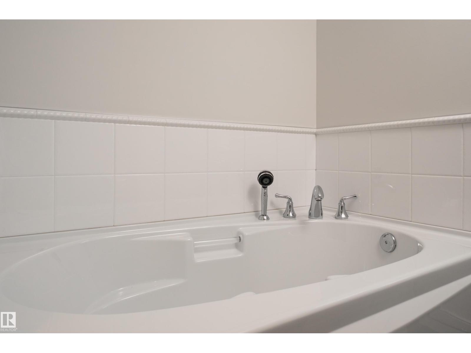 #1402 10731 Saskatchewan DR NW