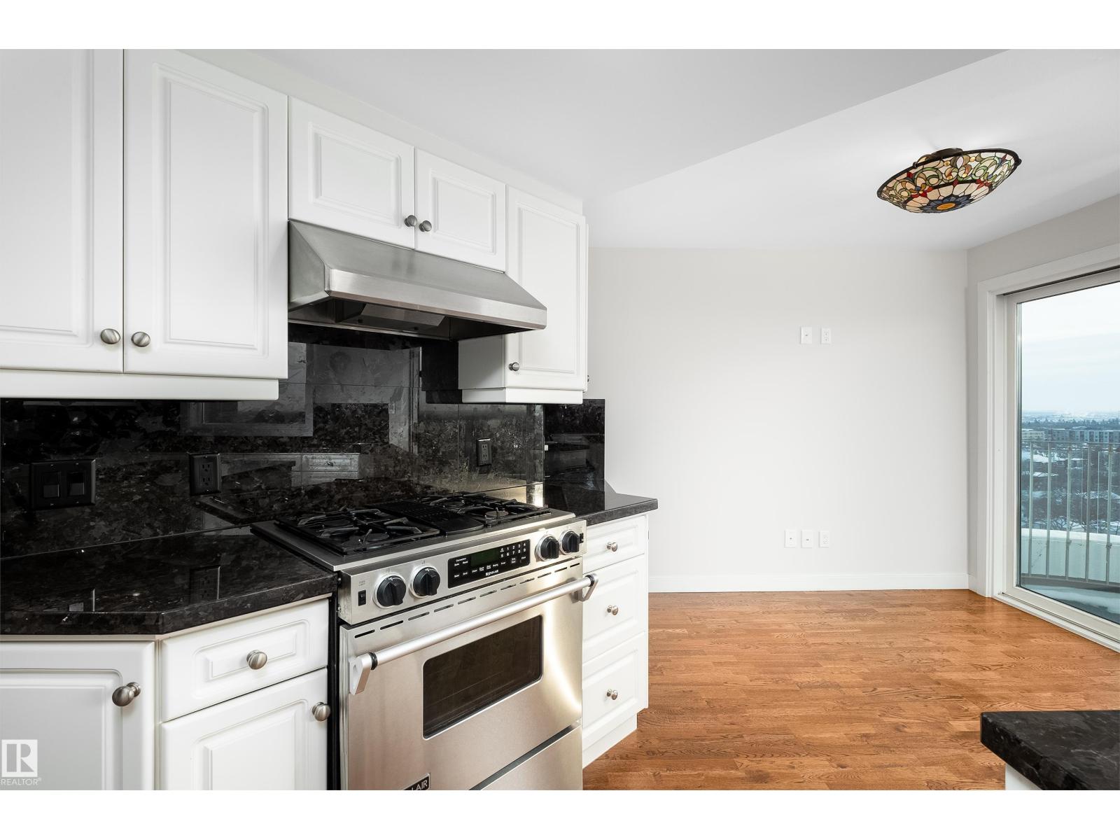 #1402 10731 Saskatchewan DR NW