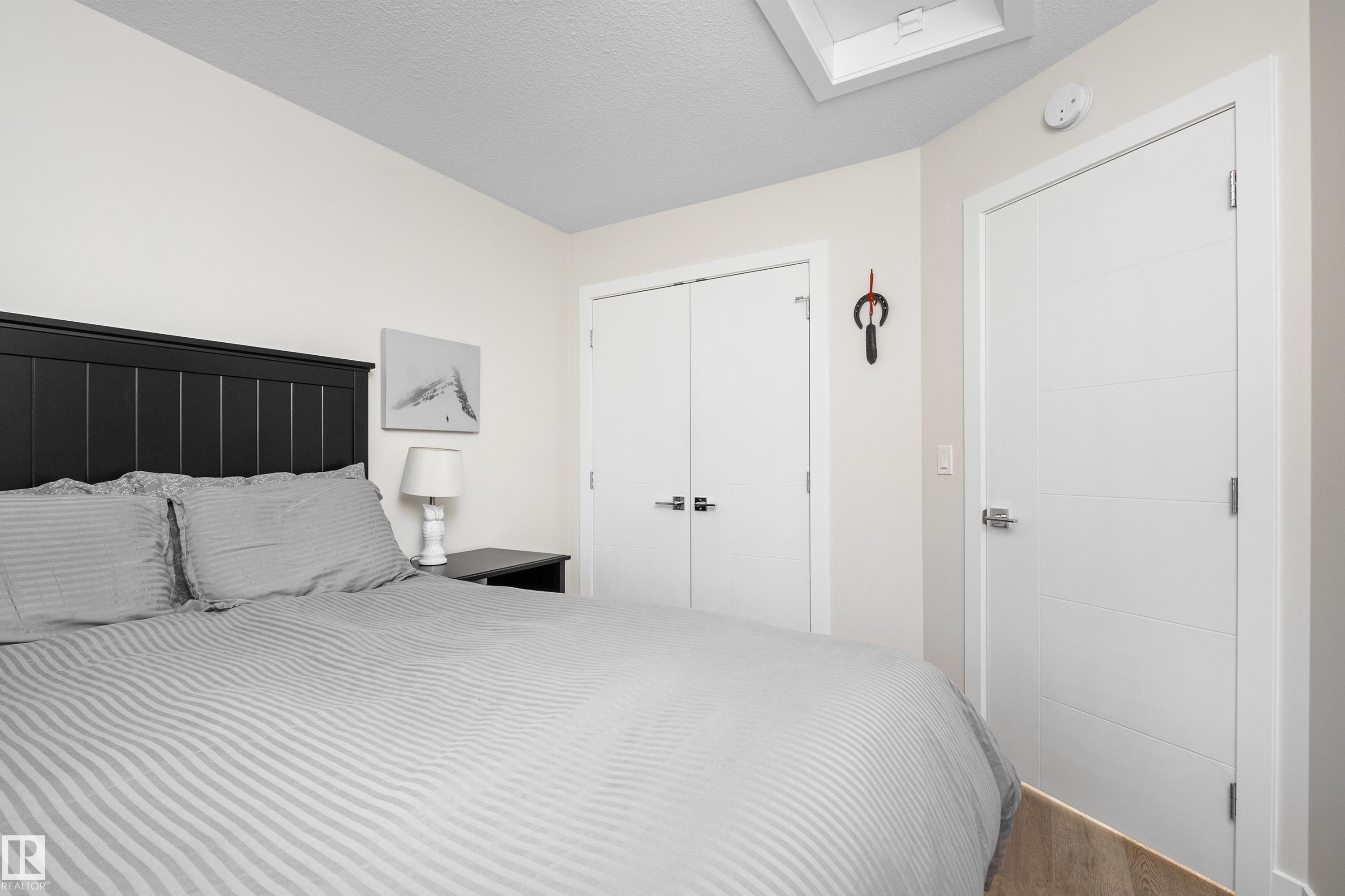 11013 75 ST NW