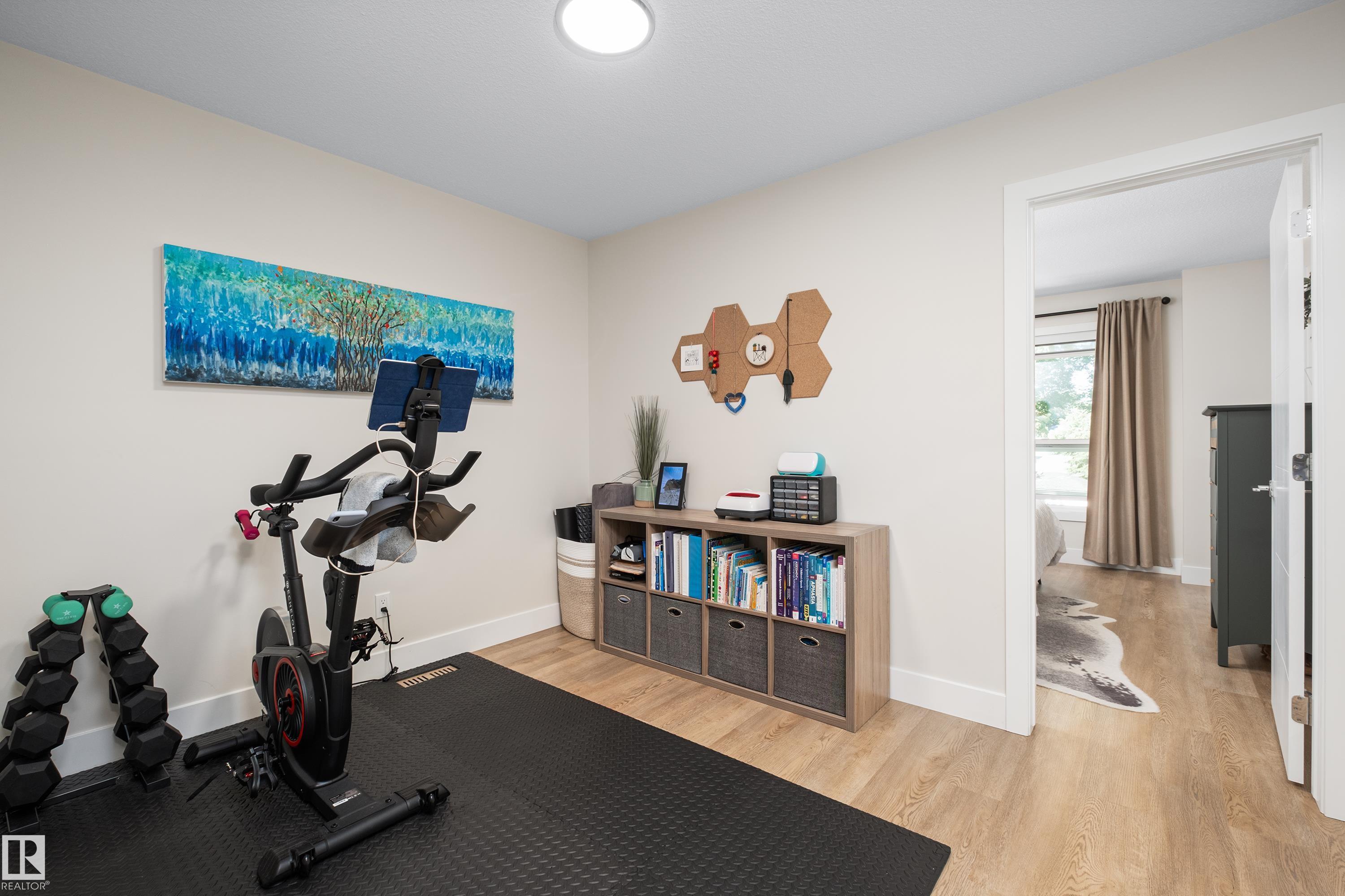 11013 75 ST NW