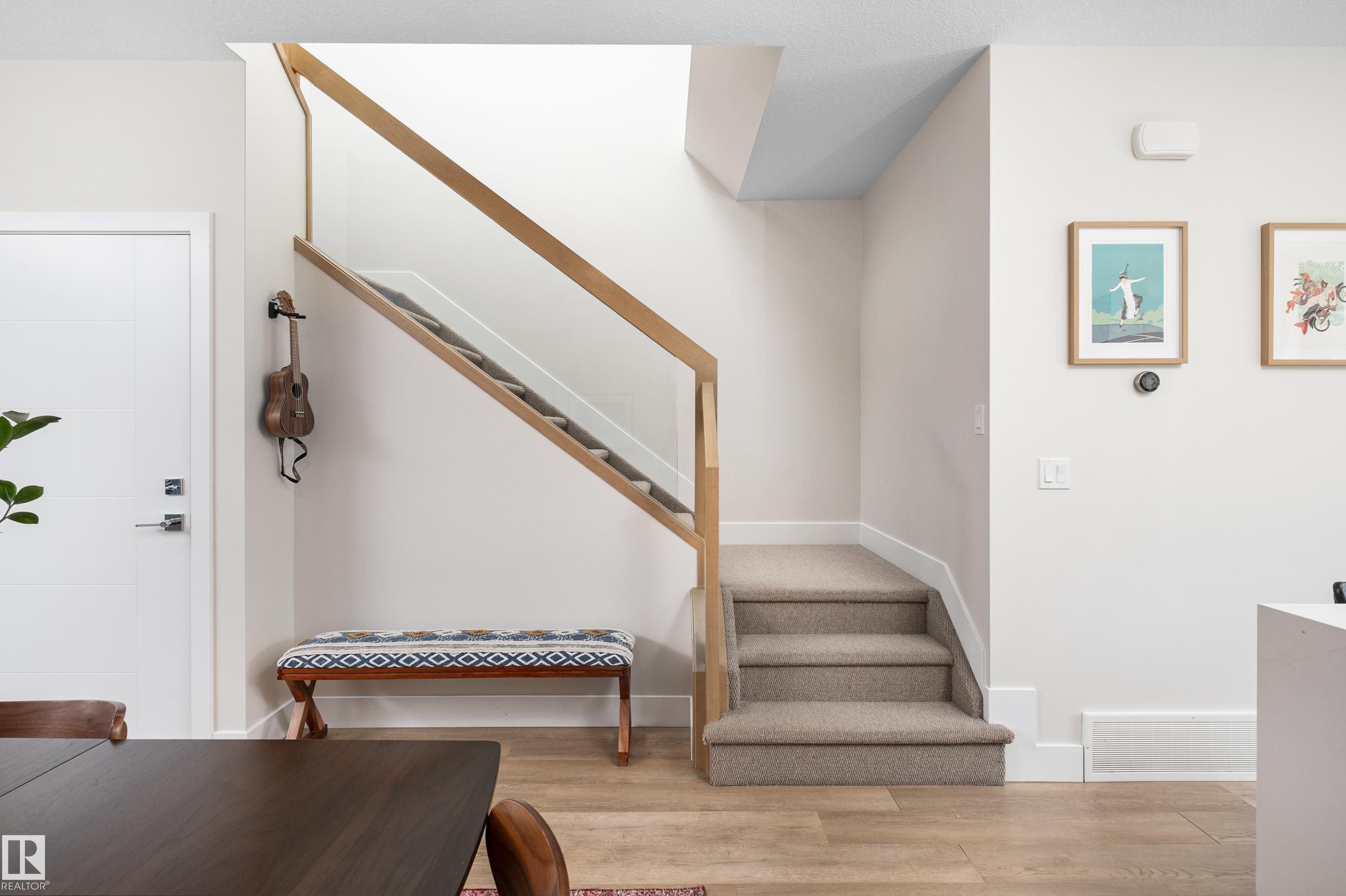 11013 75 ST NW