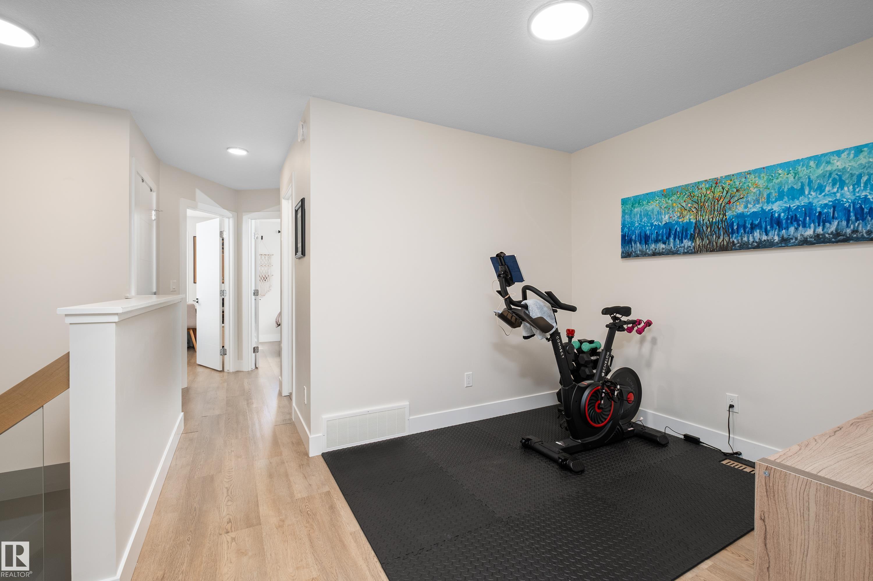 11013 75 ST NW