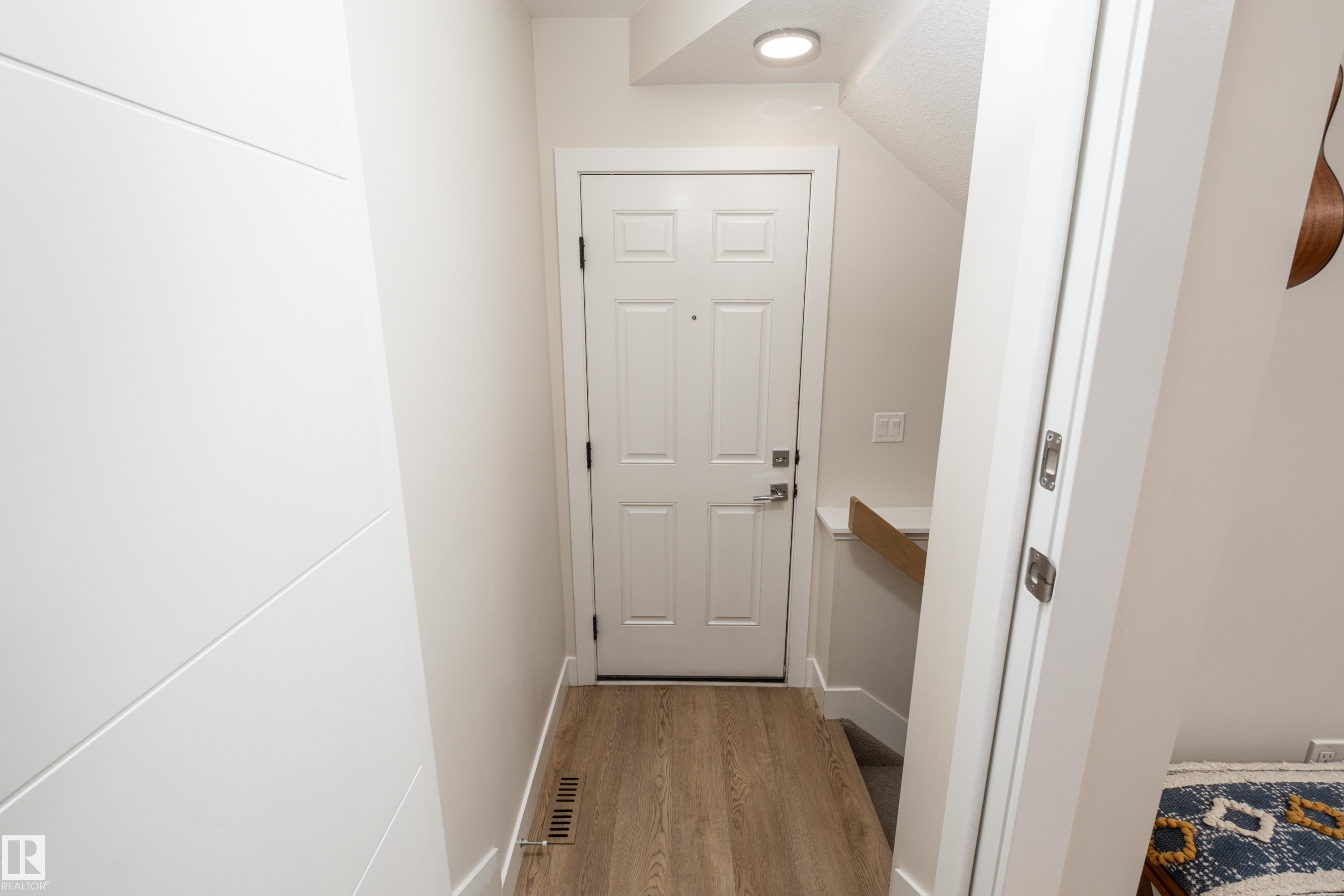 11013 75 ST NW