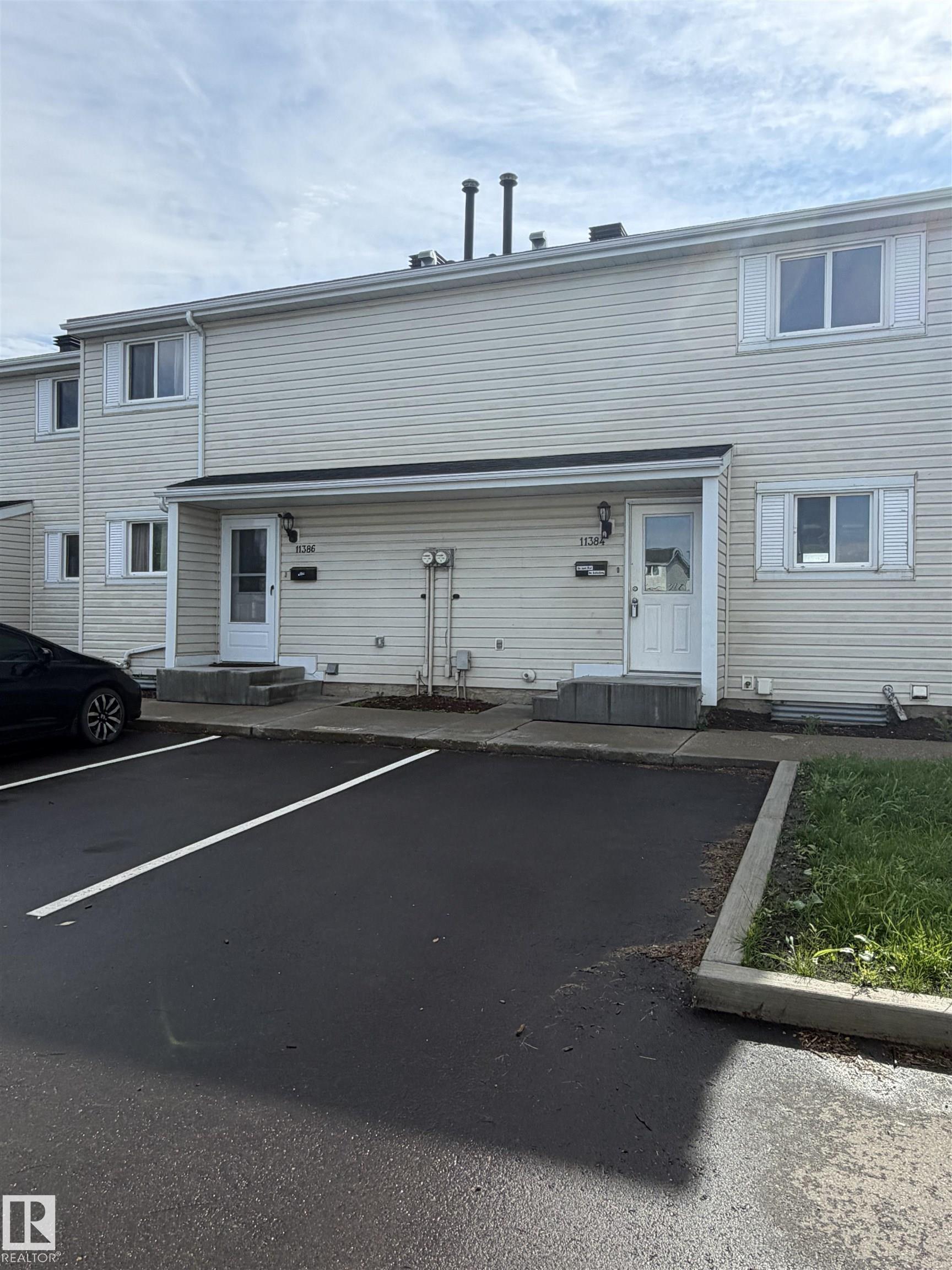 11384 139 AV NW