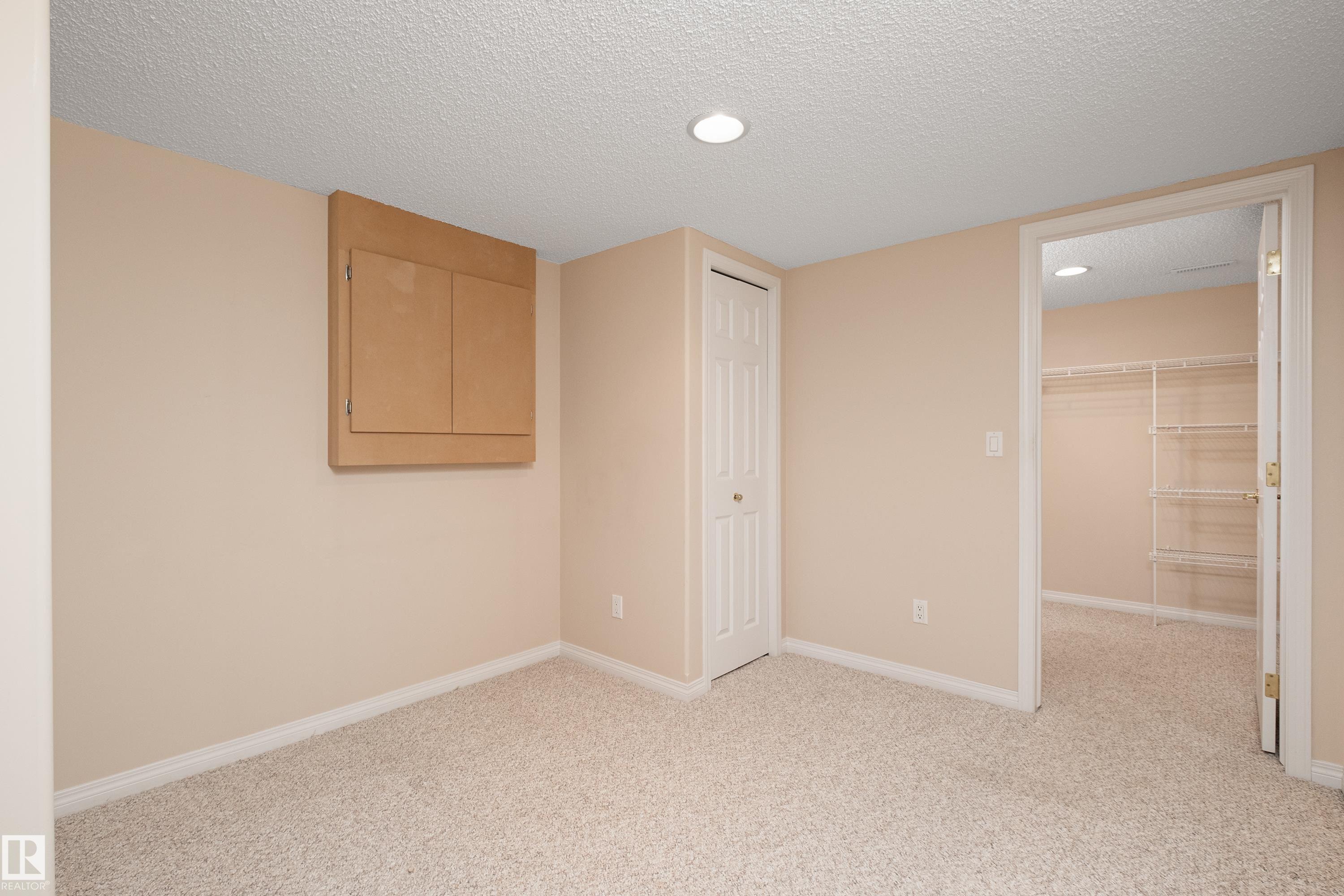 434 Tory PT NW