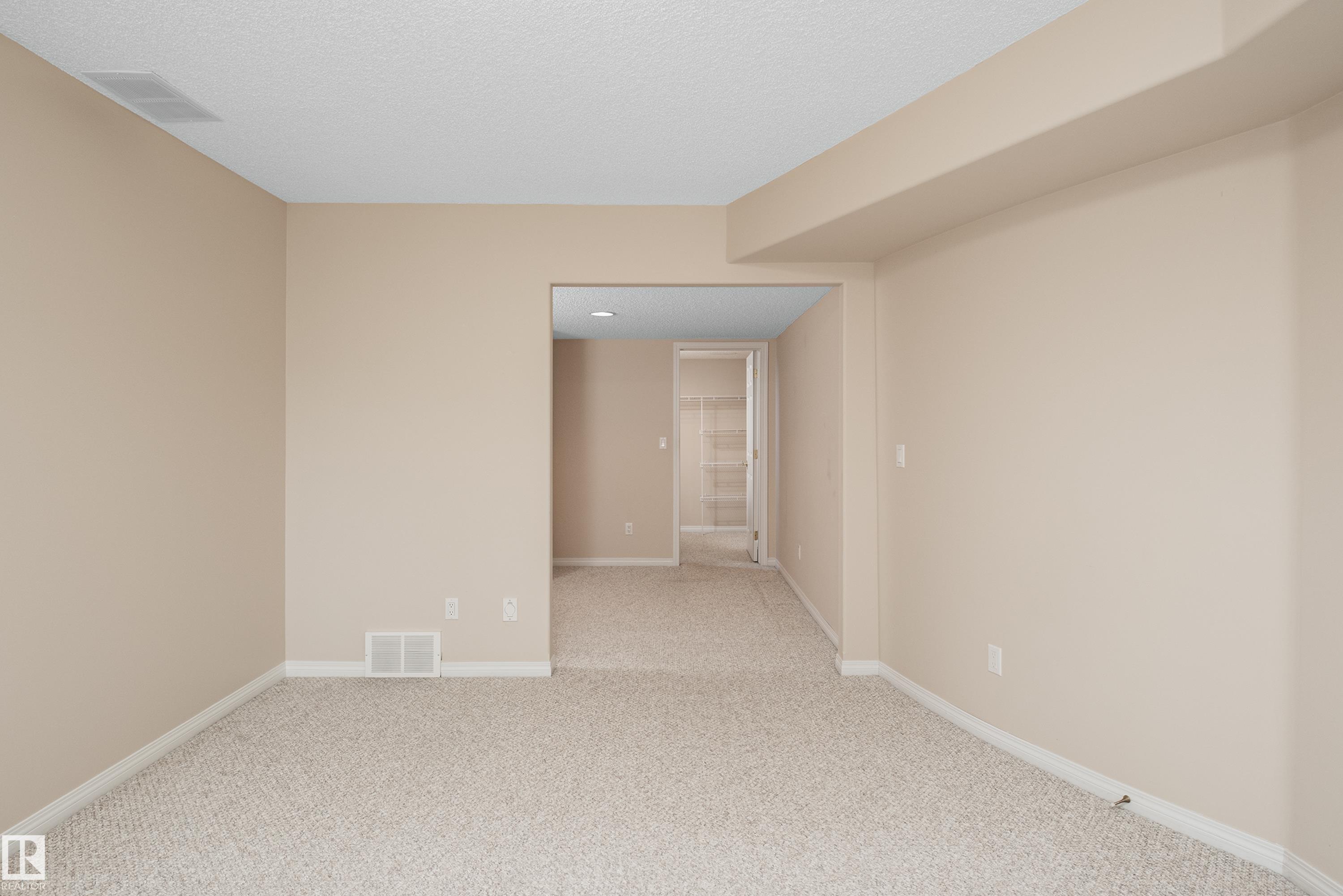 434 Tory PT NW
