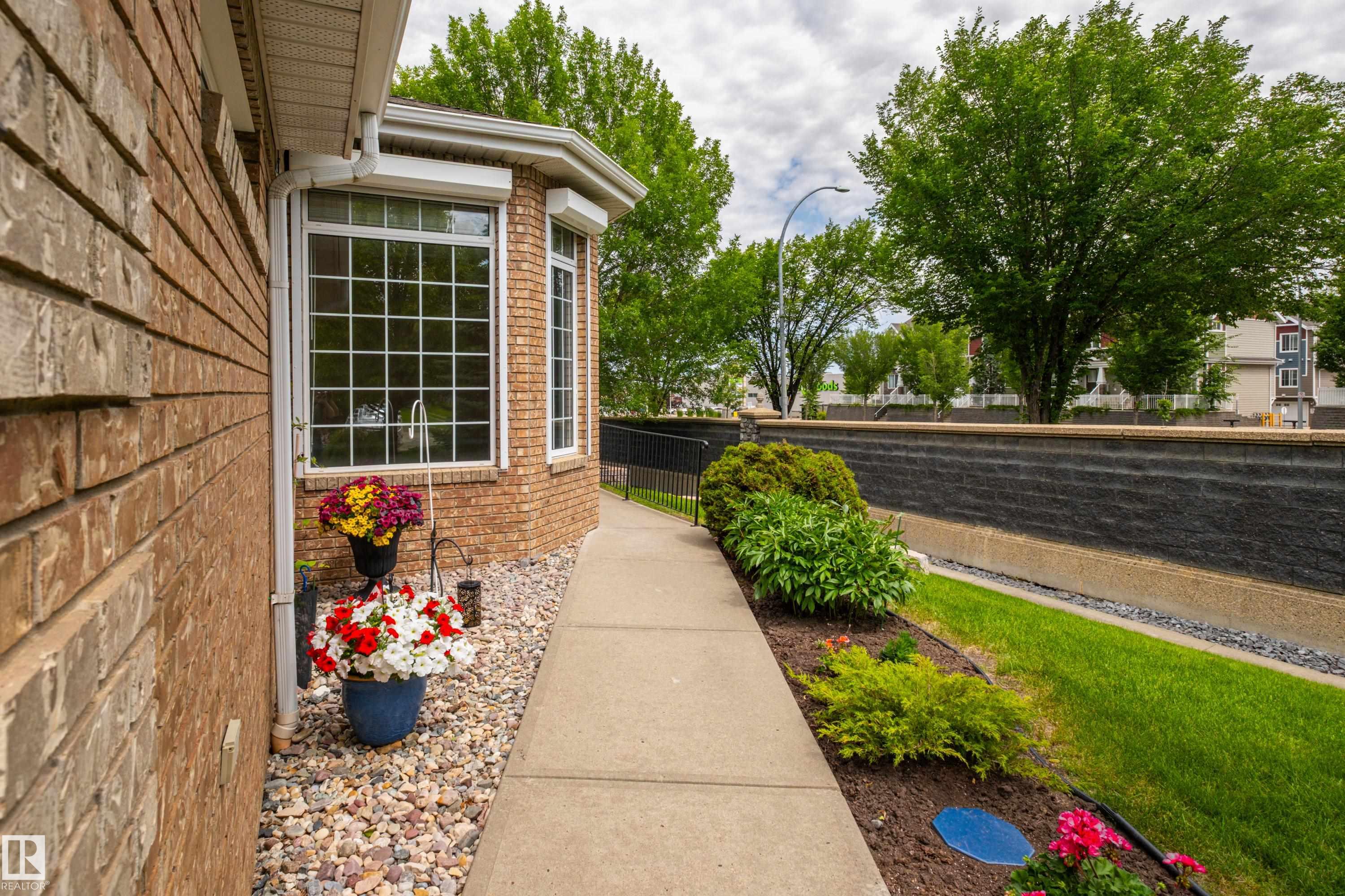 434 Tory PT NW