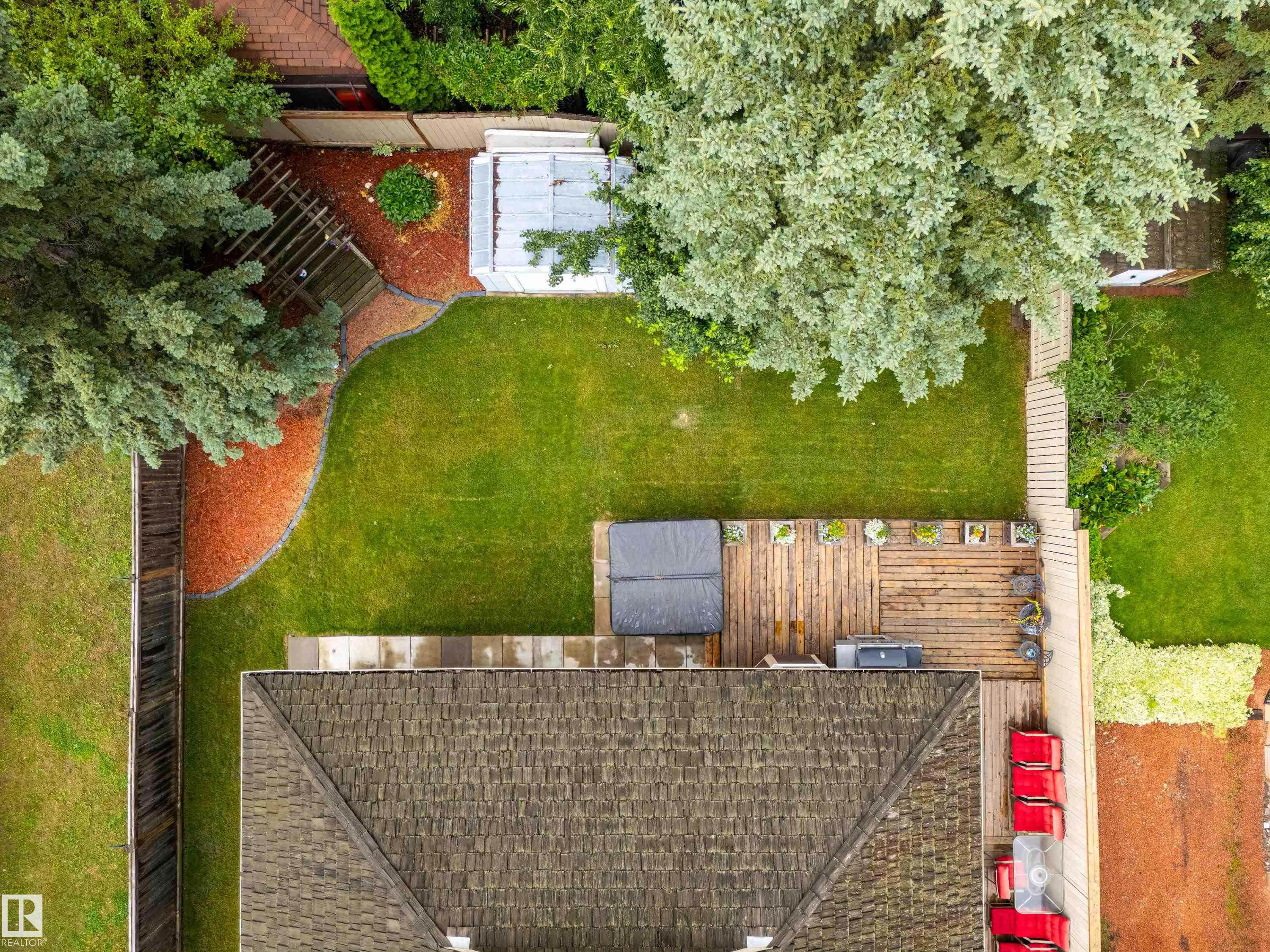 2408 115 ST NW