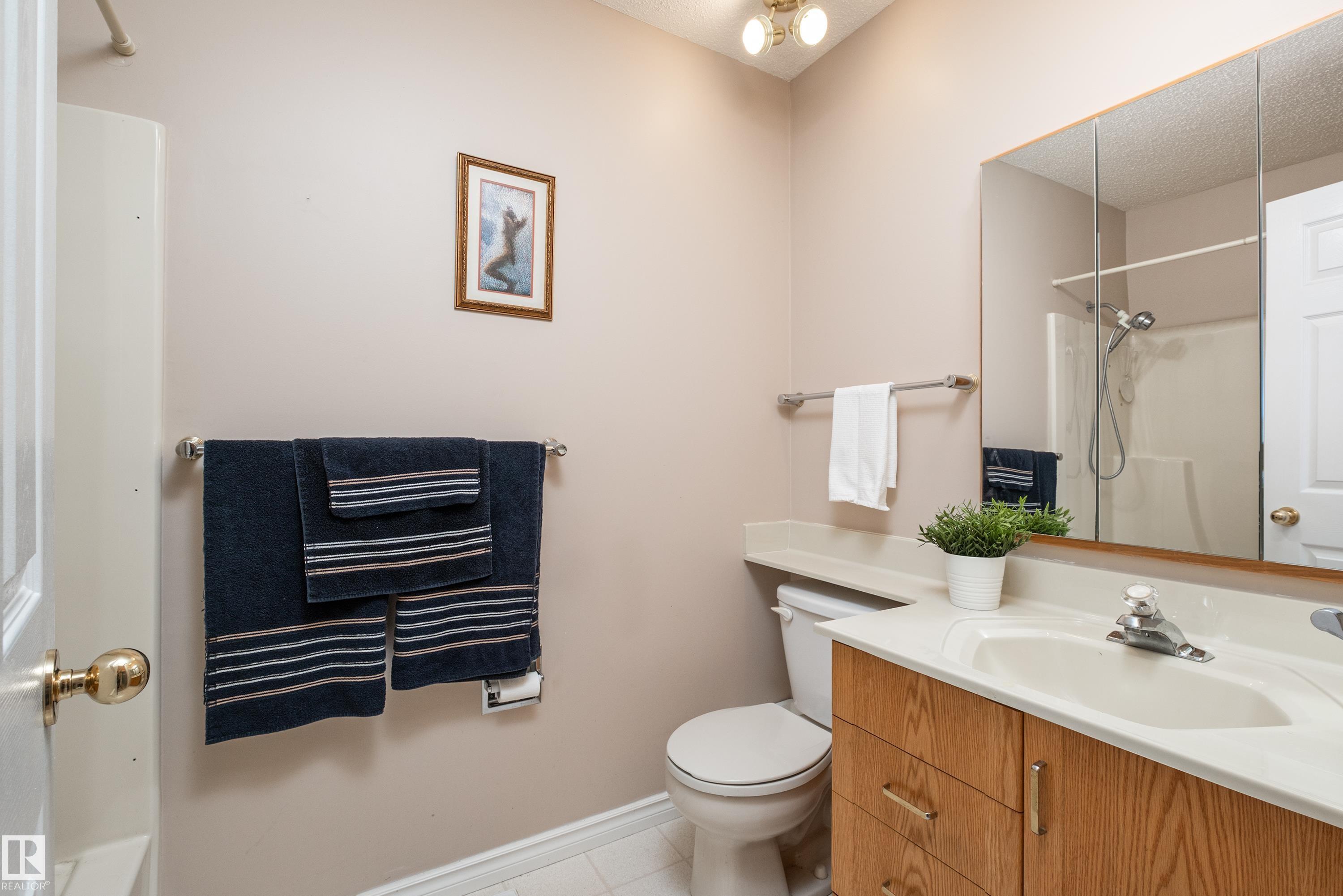 2408 115 ST NW