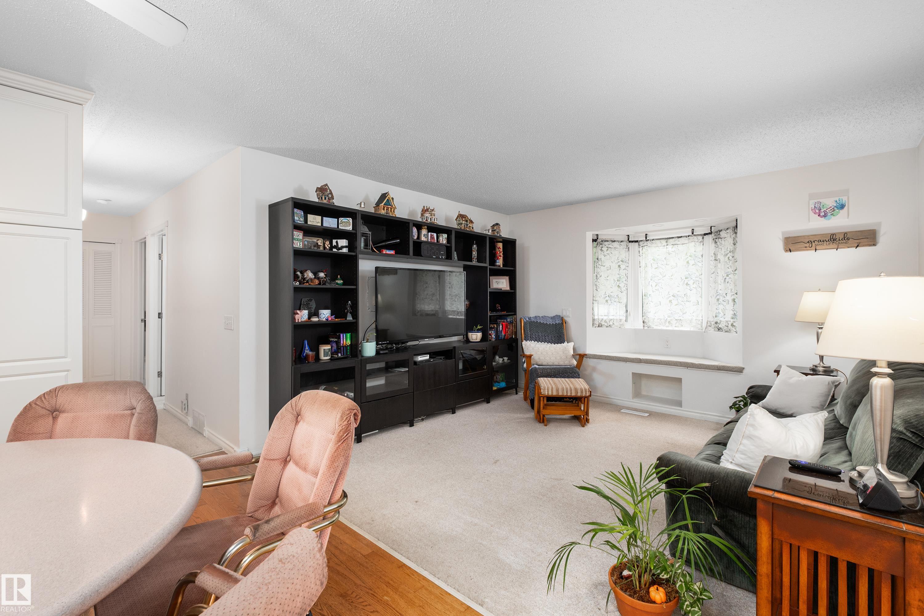2408 115 ST NW