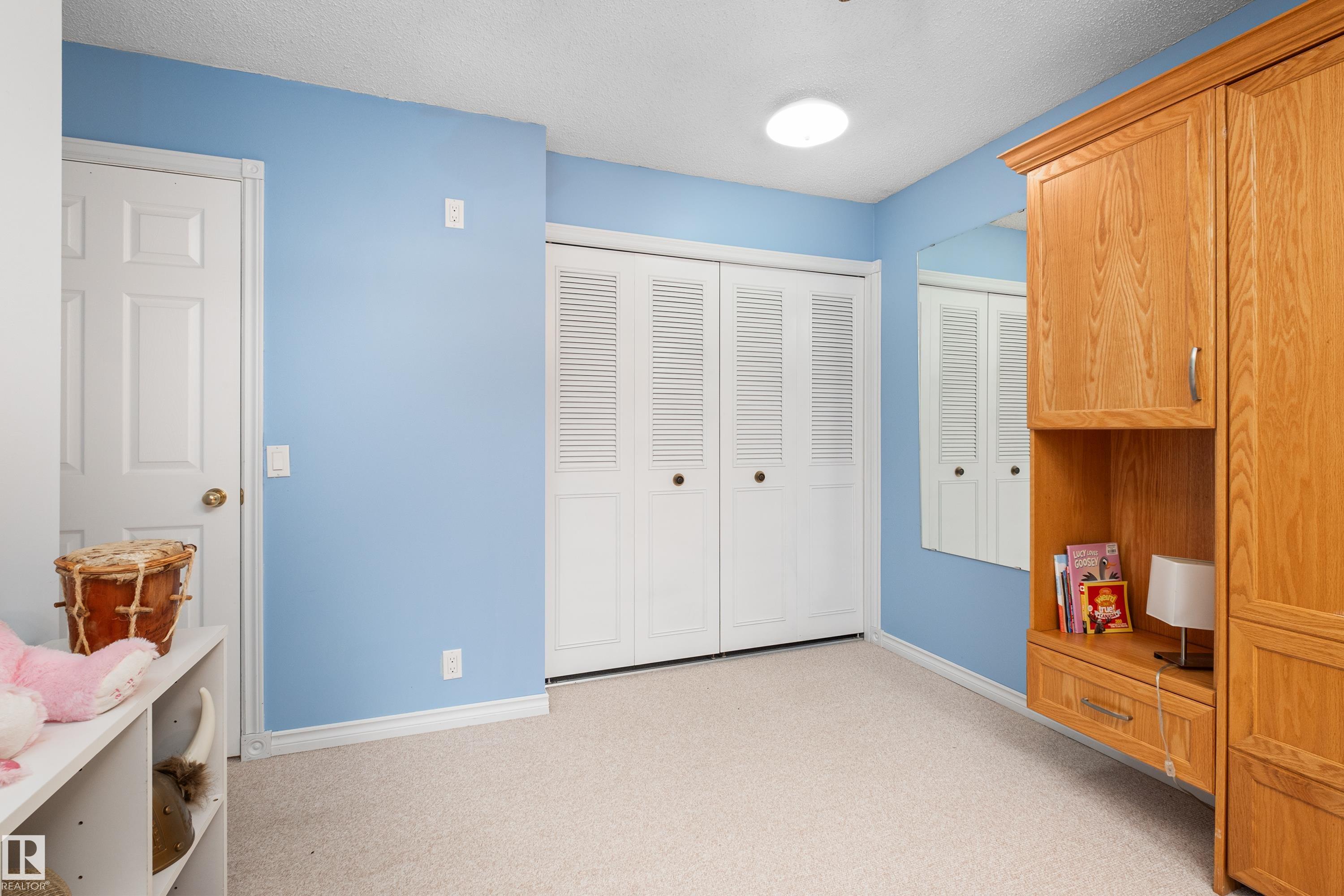 2408 115 ST NW