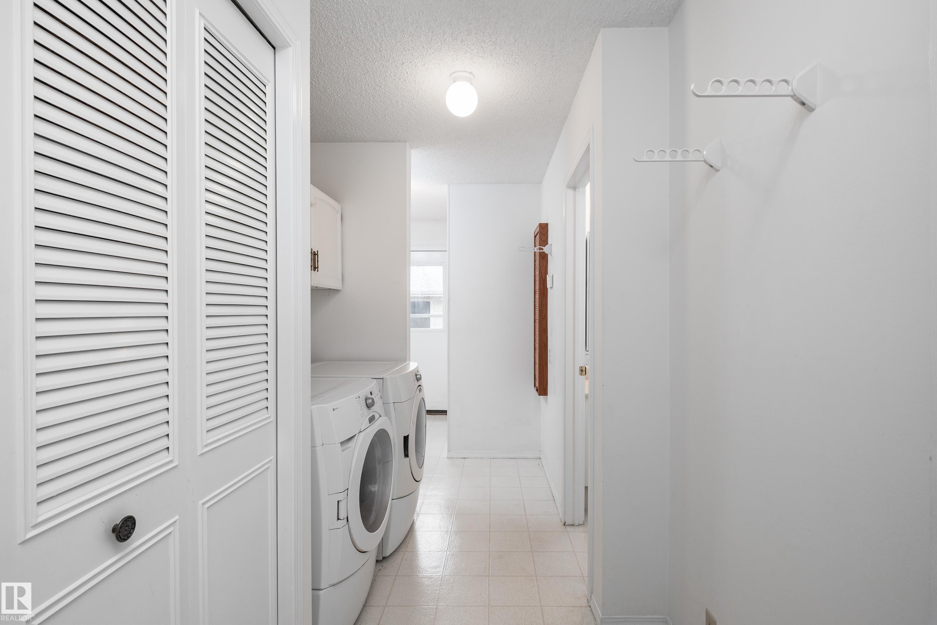 2408 115 ST NW